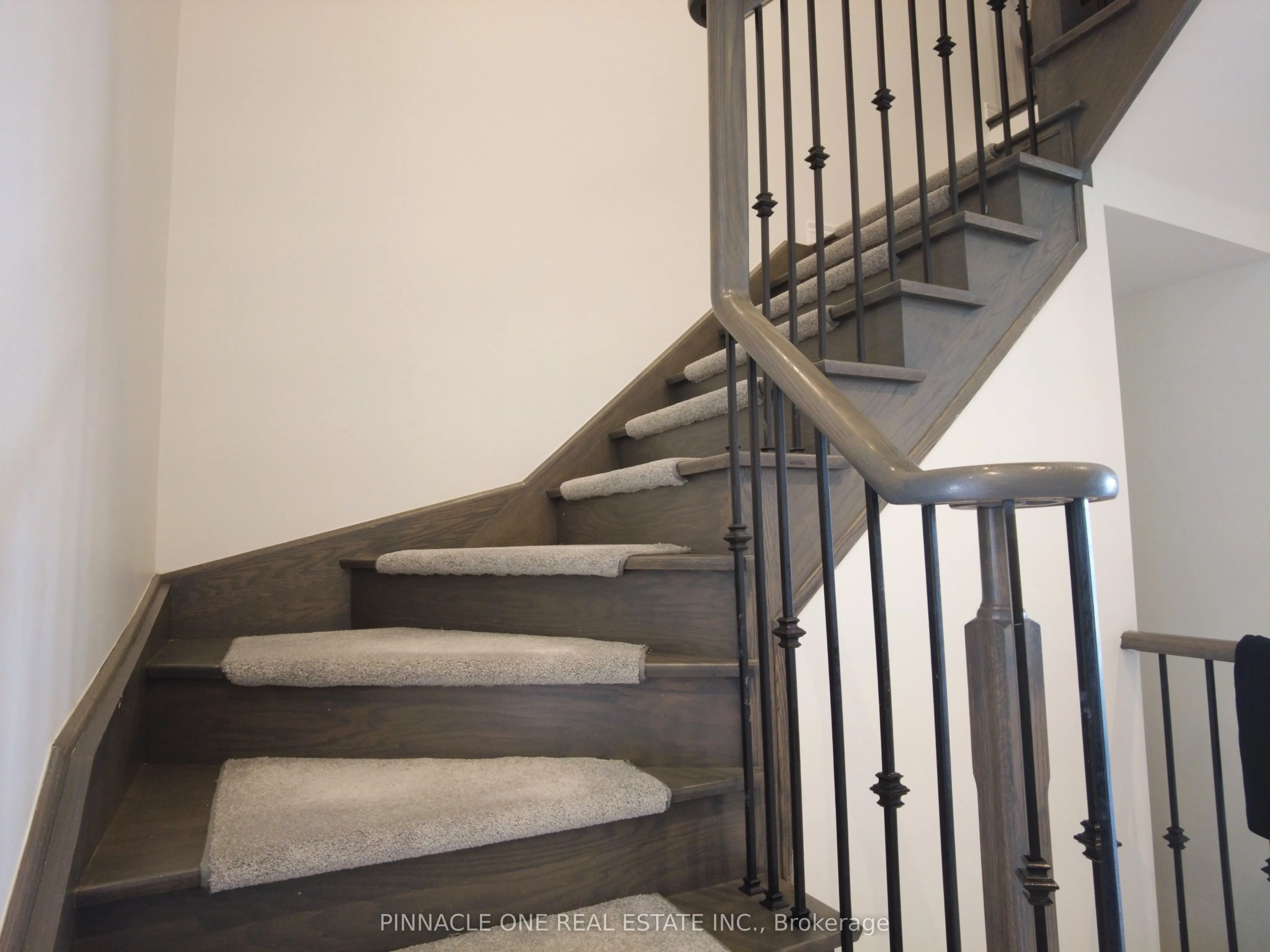142 Sky Harbour Drive