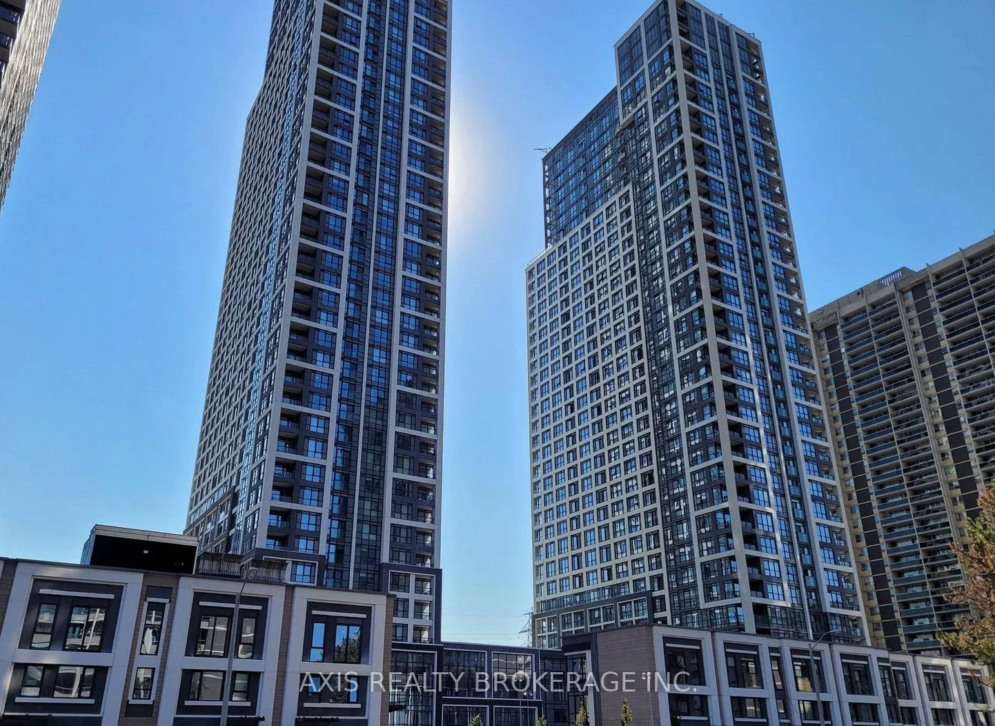 9 Mabelle Avenue, #1515