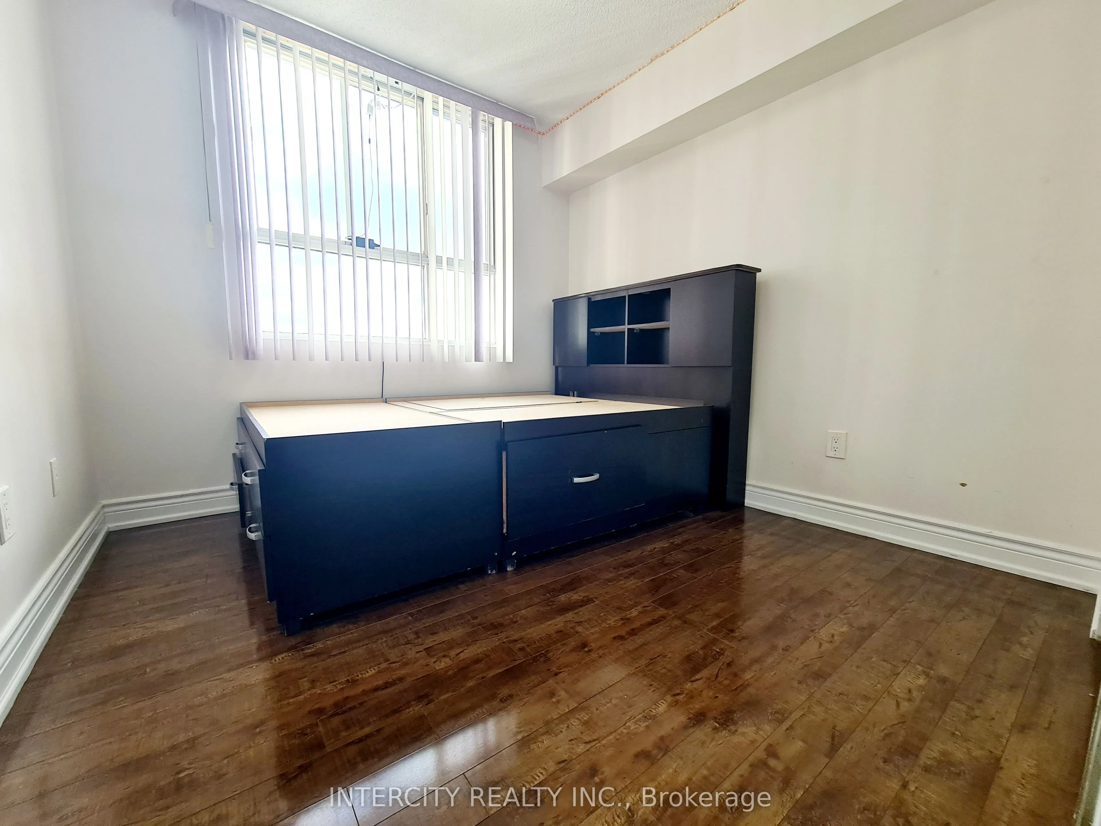 3077 Weston Road, #1105