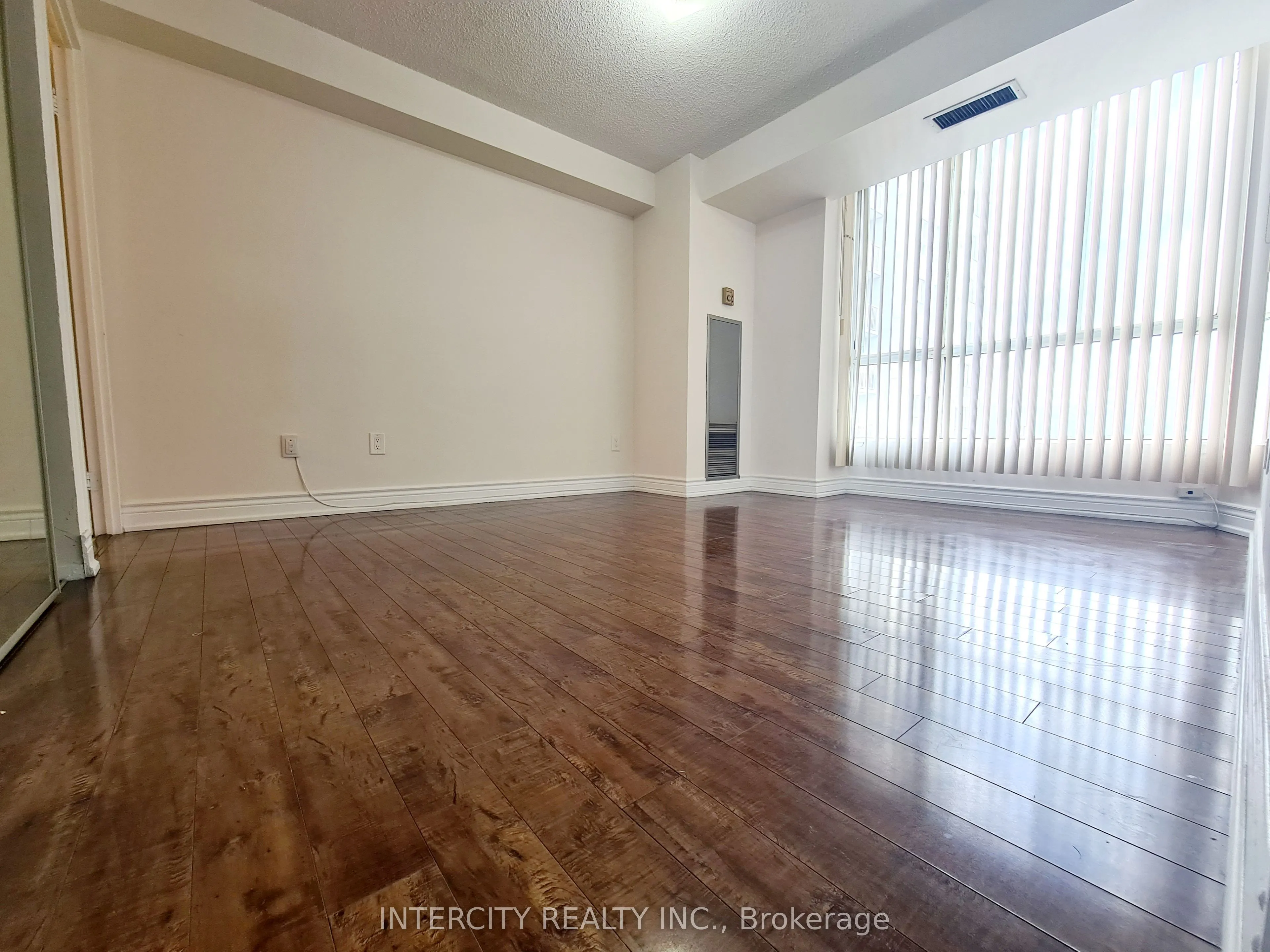 3077 Weston Road, #1105
