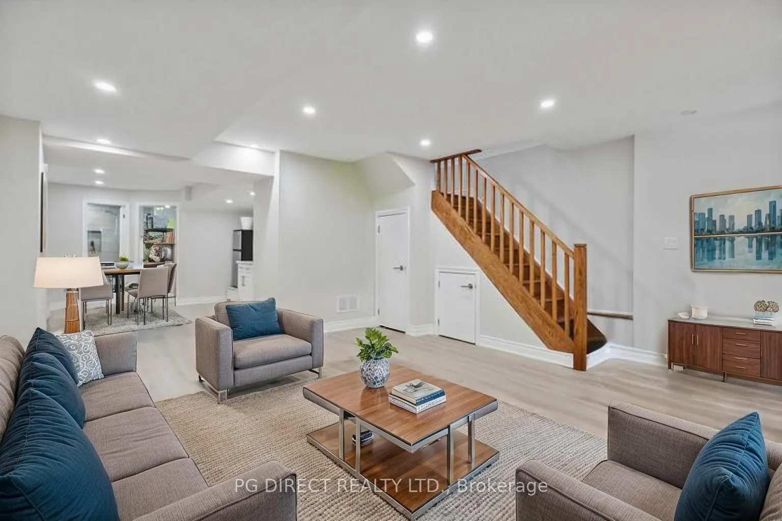 27 Warren Crescent