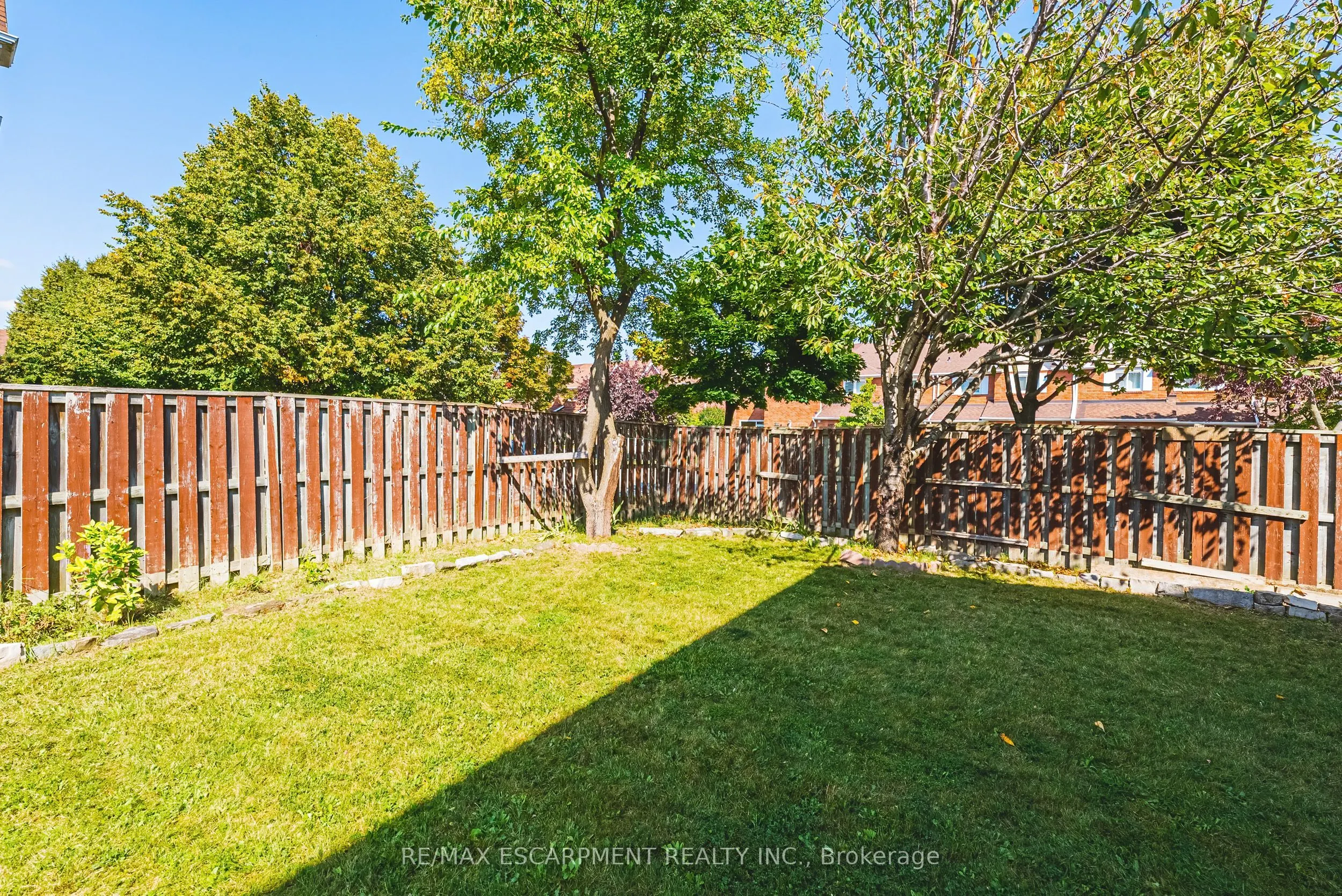 5008 Willowood Drive
