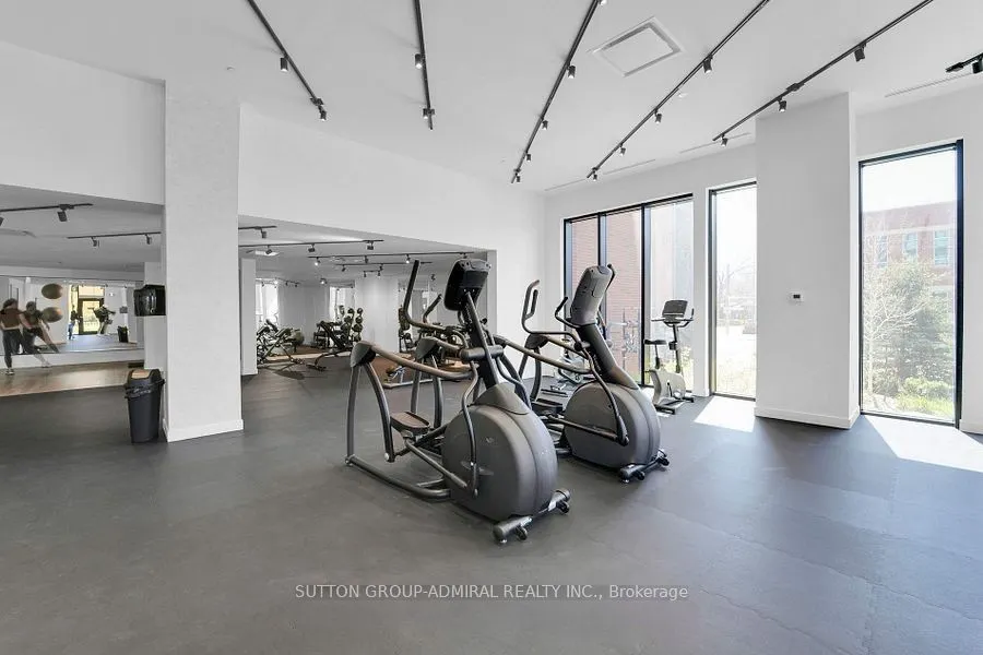 2300 St Clair Avenue W, #718