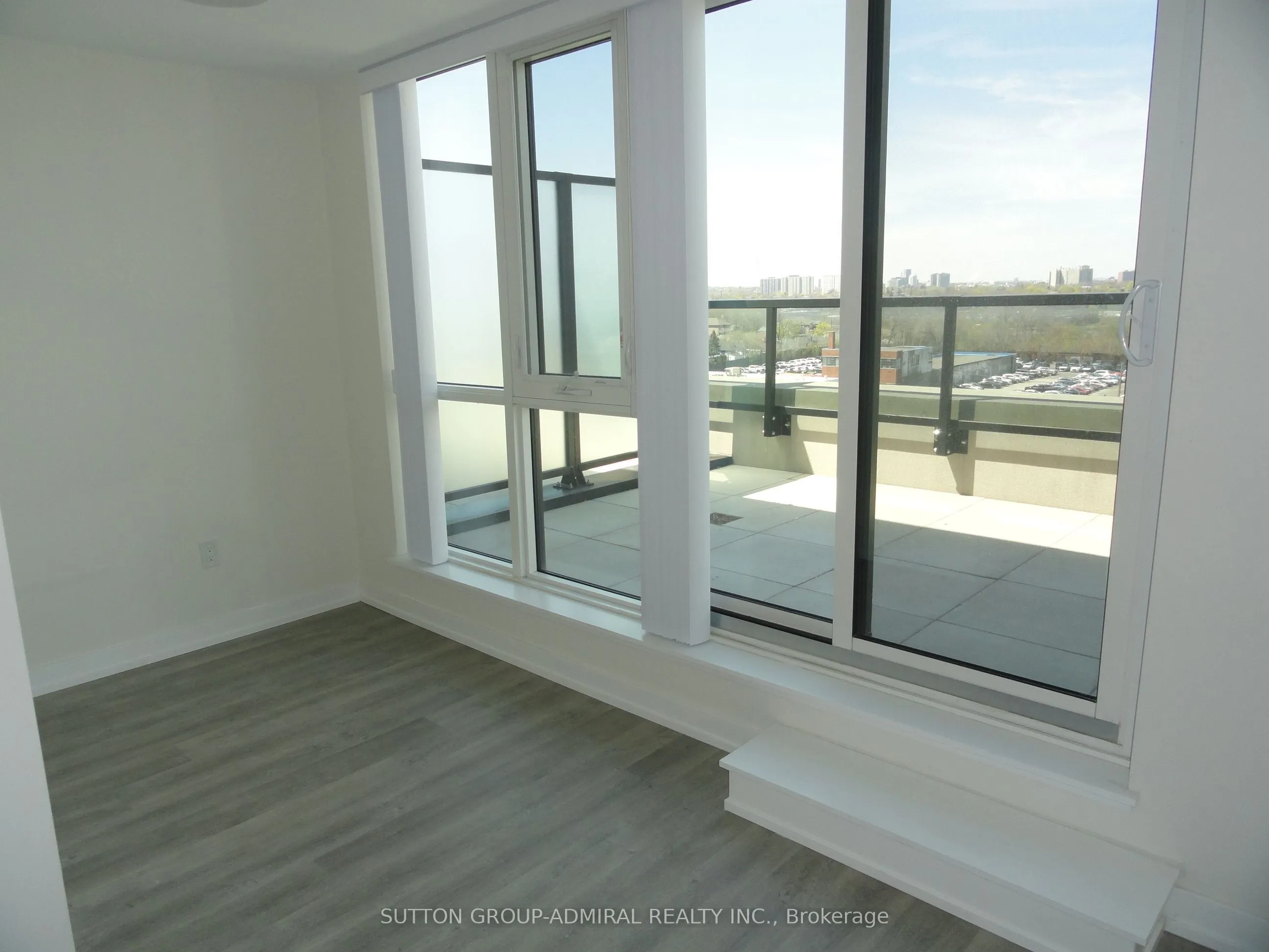 2300 St Clair Avenue W, #718