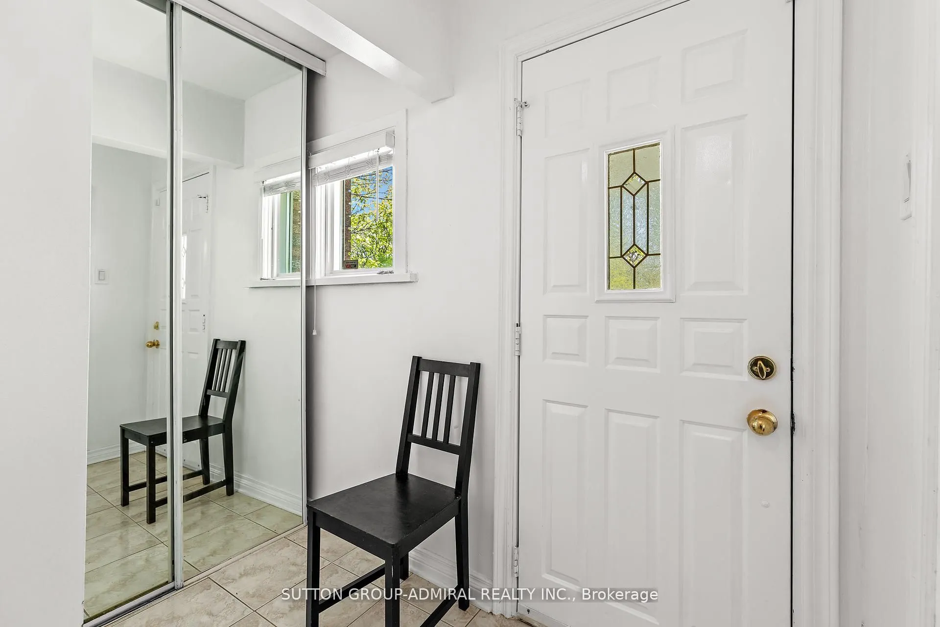 1052 Glengrove Avenue