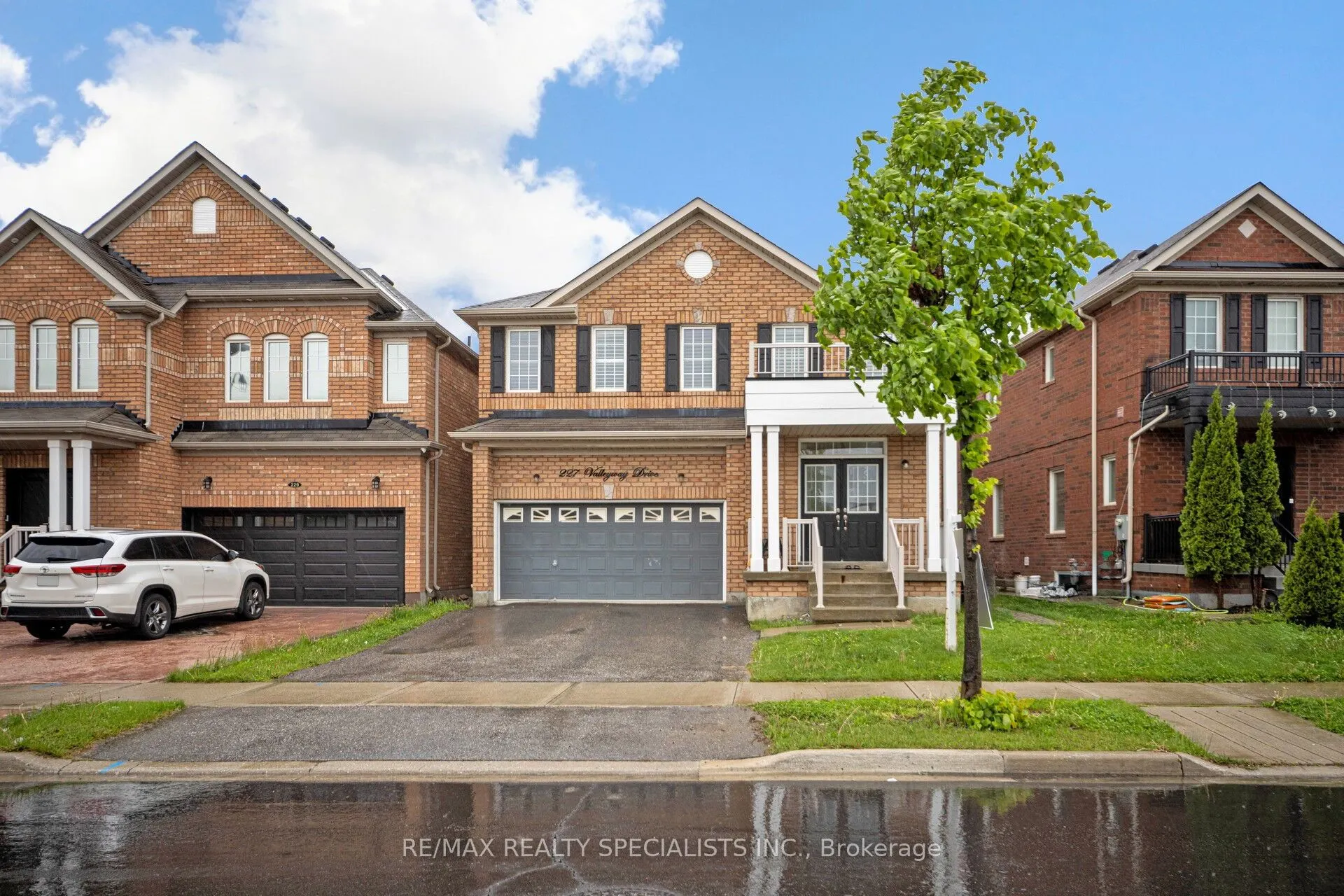 227 Valleyway Drive