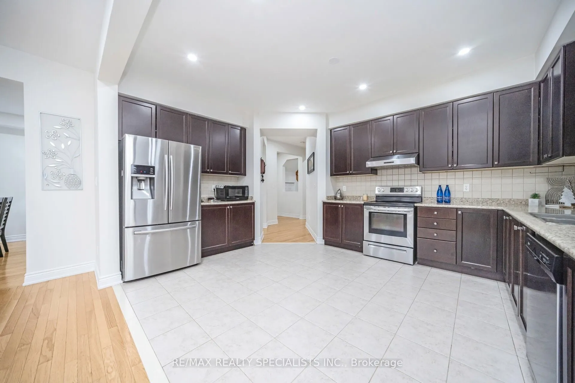 227 Valleyway Drive