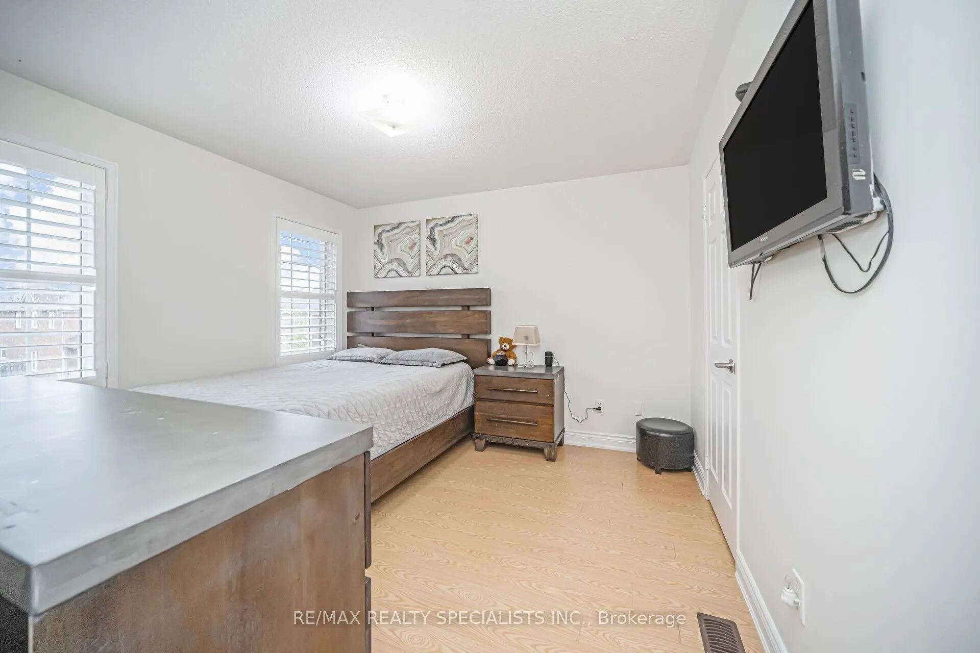 227 Valleyway Drive