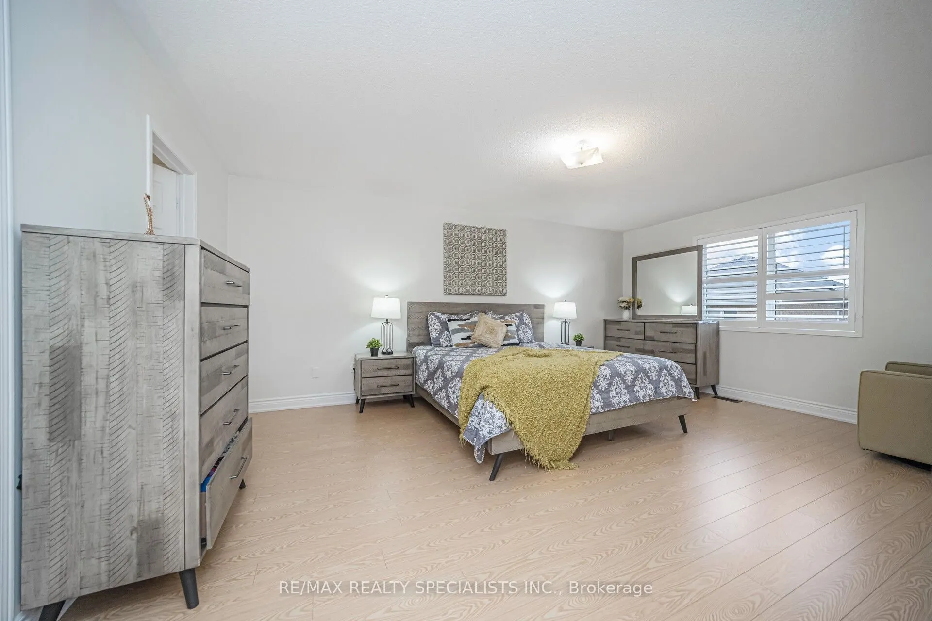 227 Valleyway Drive