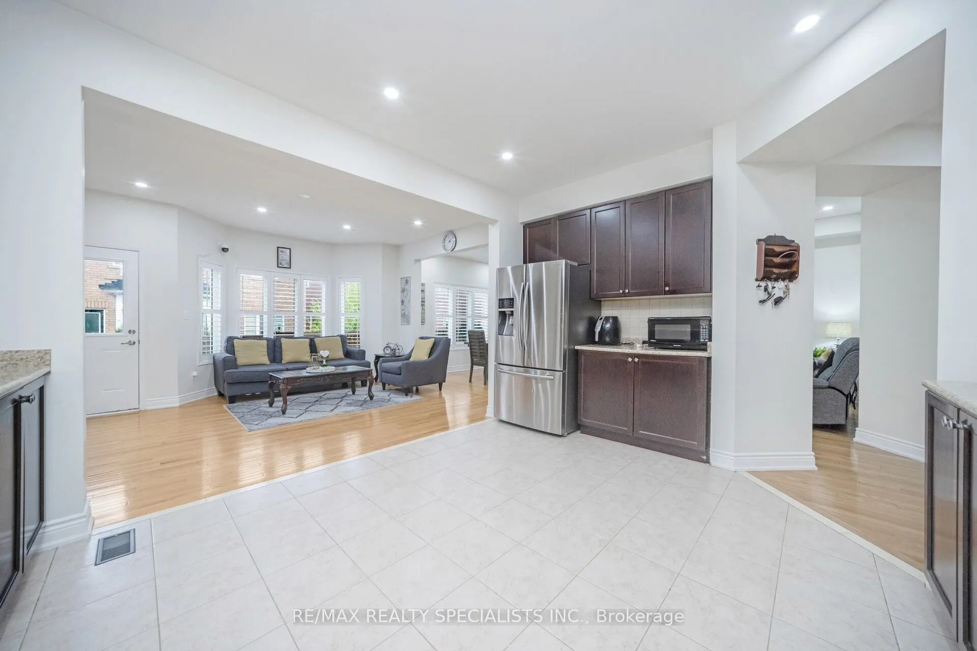 227 Valleyway Drive