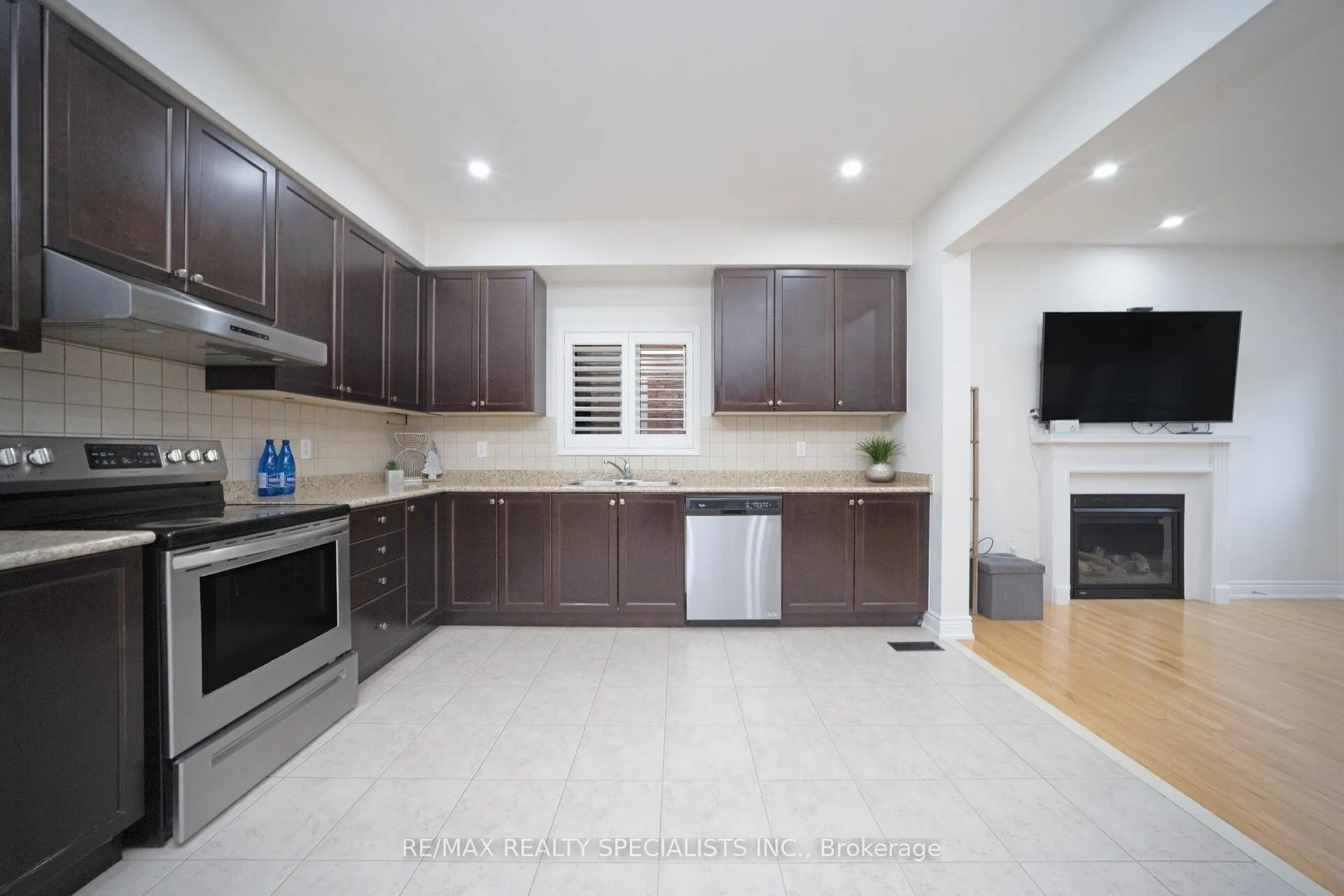 227 Valleyway Drive