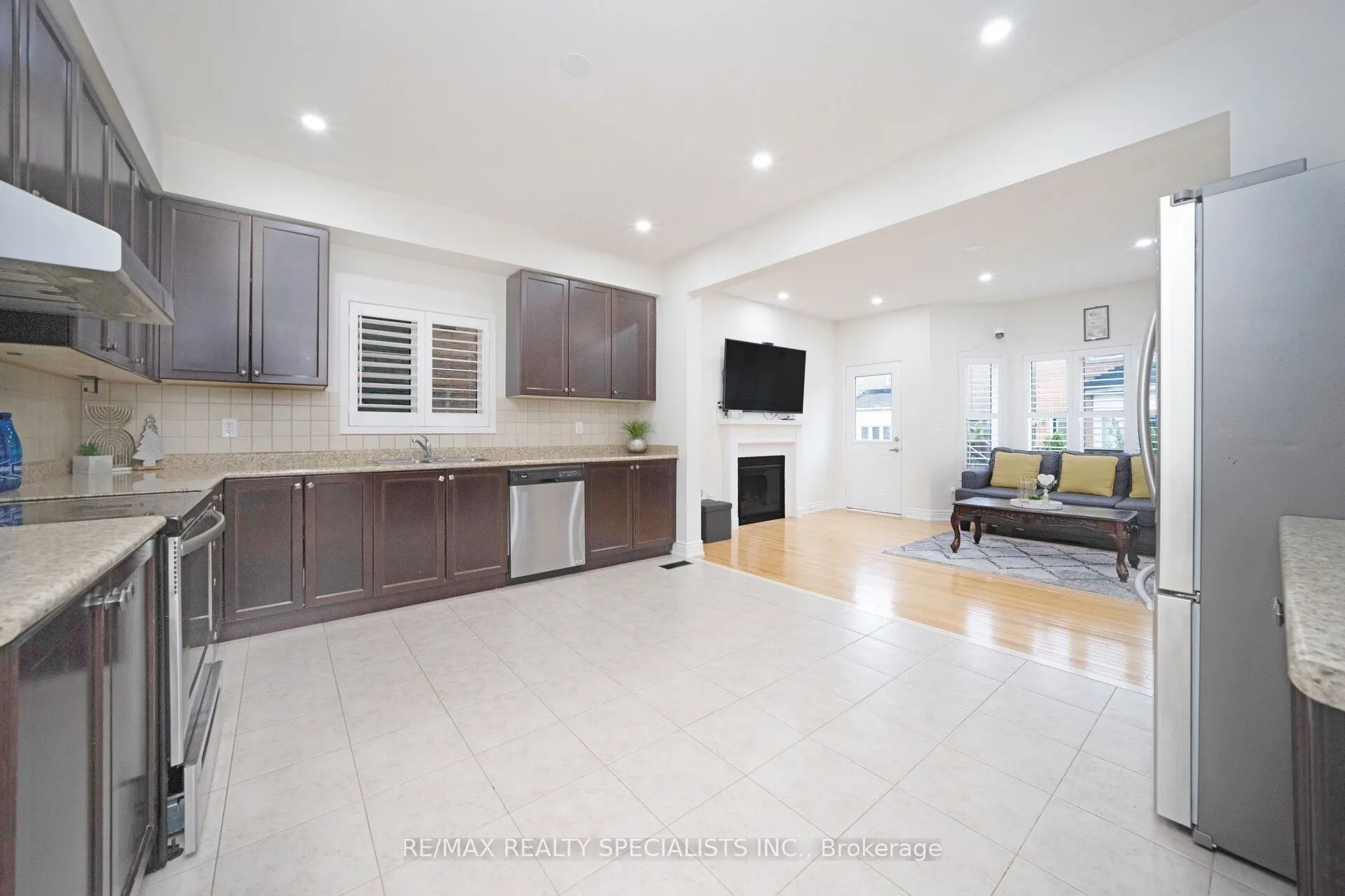 227 Valleyway Drive
