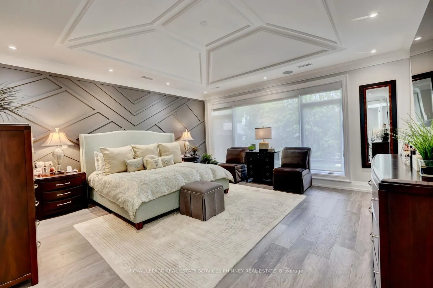 533 Carson Lane