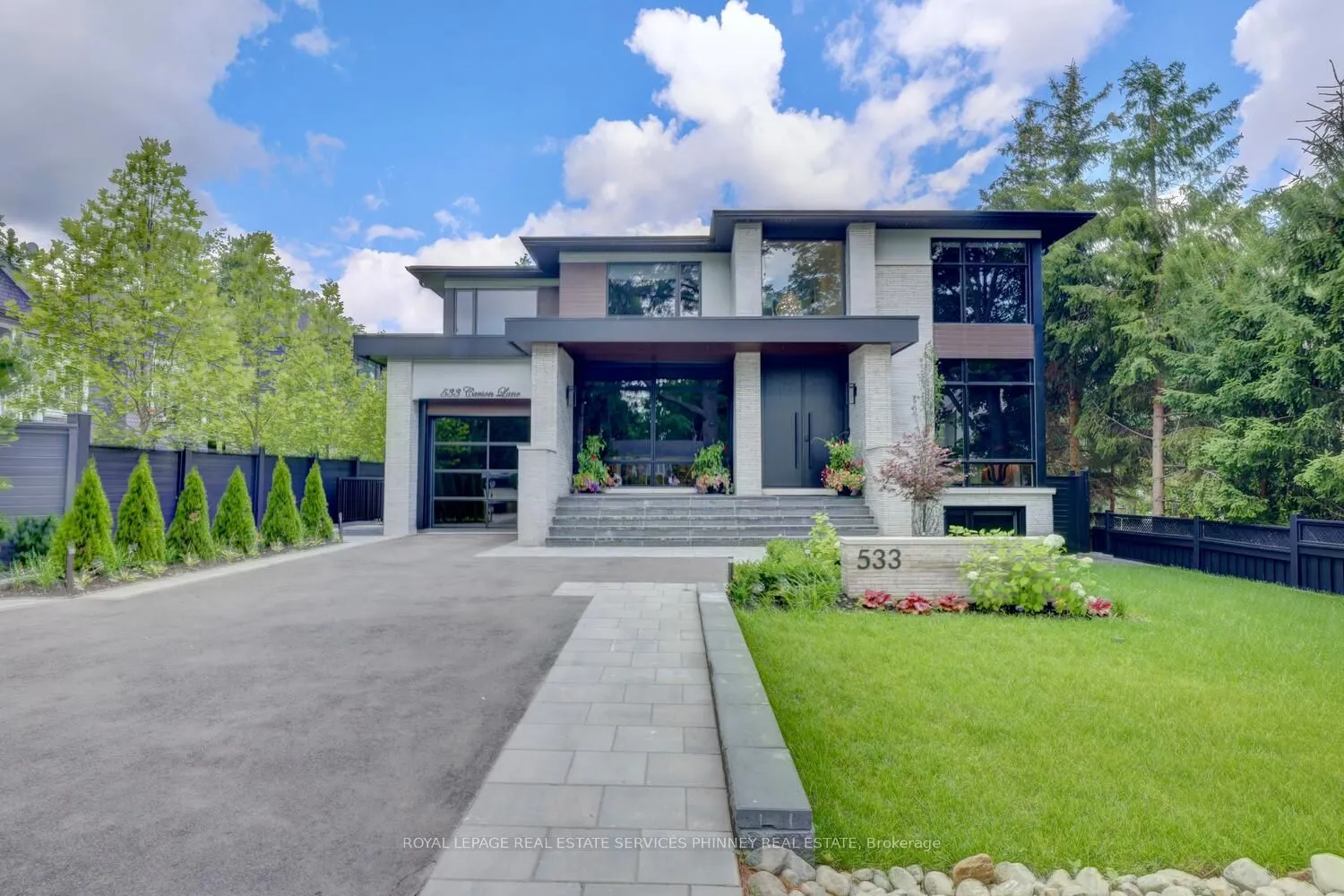 533 Carson Lane