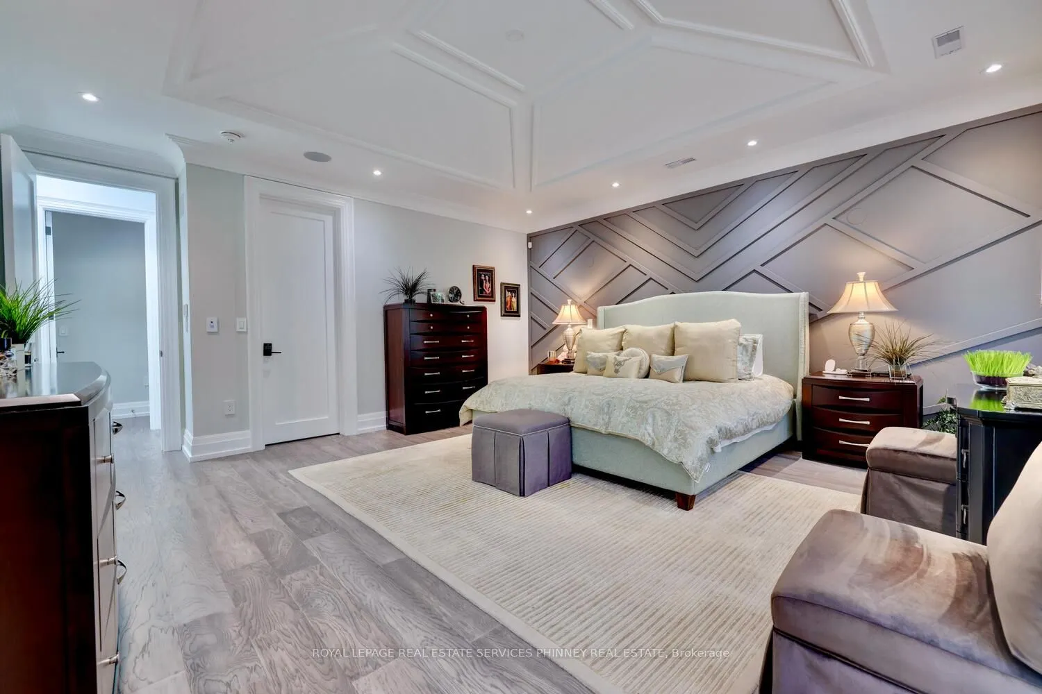 533 Carson Lane