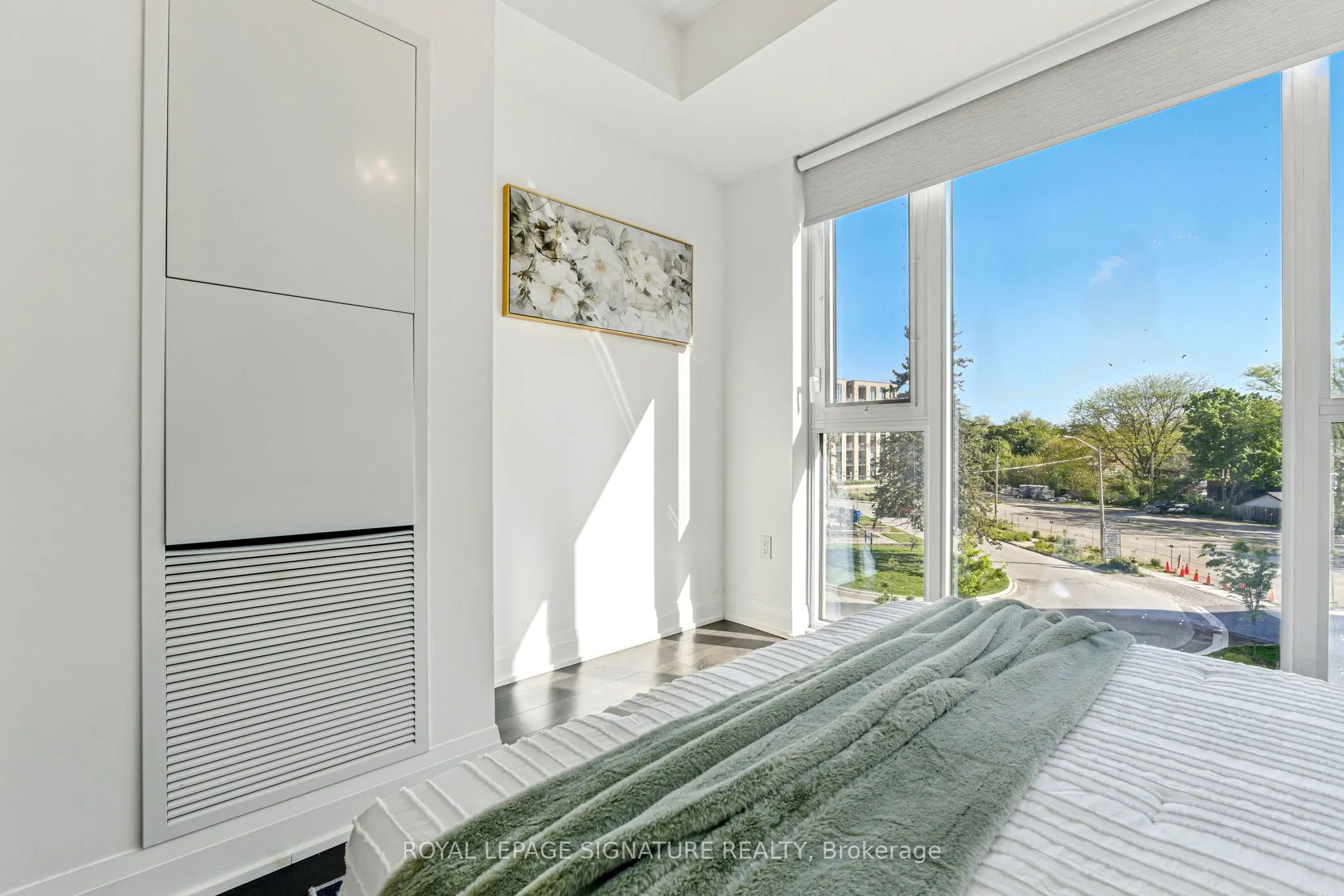 293 The Kingsway, #324