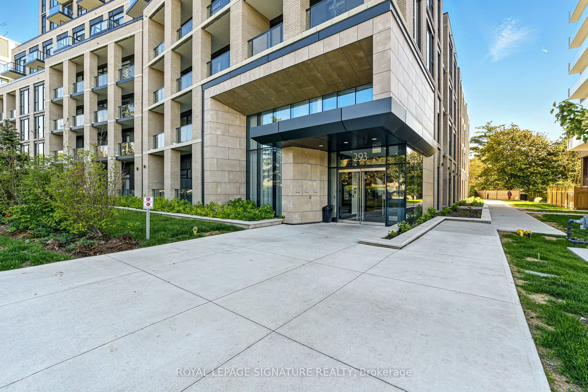 293 The Kingsway, #324