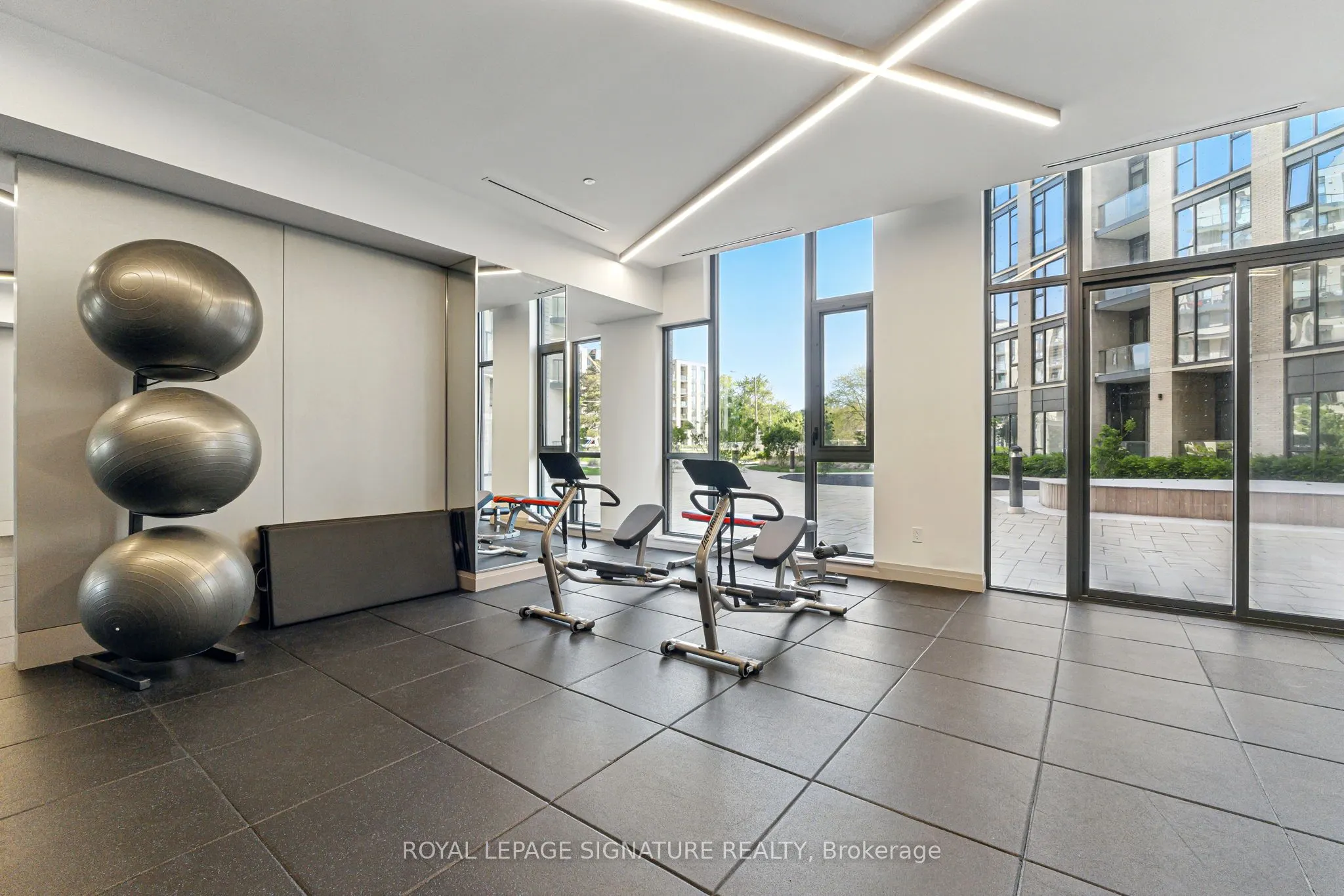 293 The Kingsway, #324