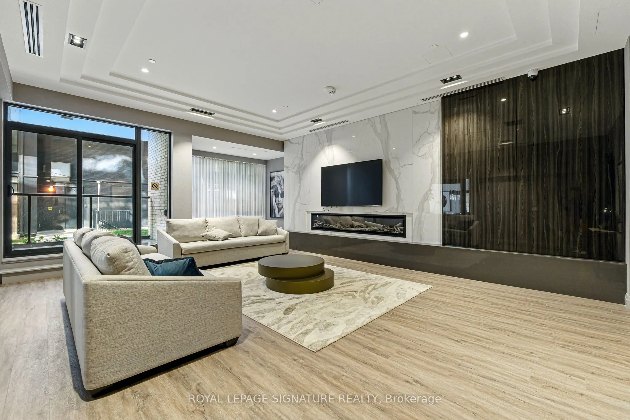 293 The Kingsway, #324