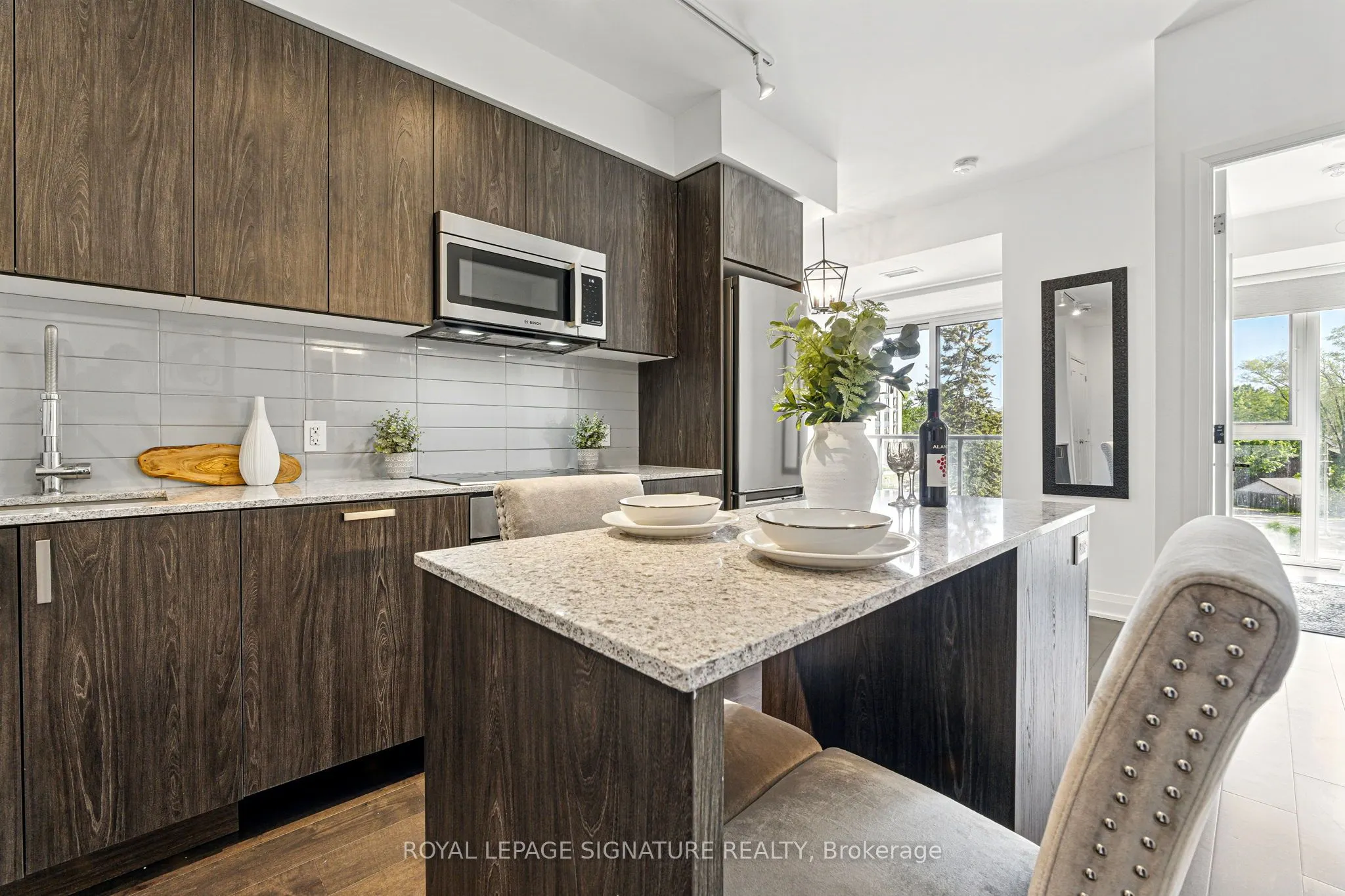 293 The Kingsway, #324