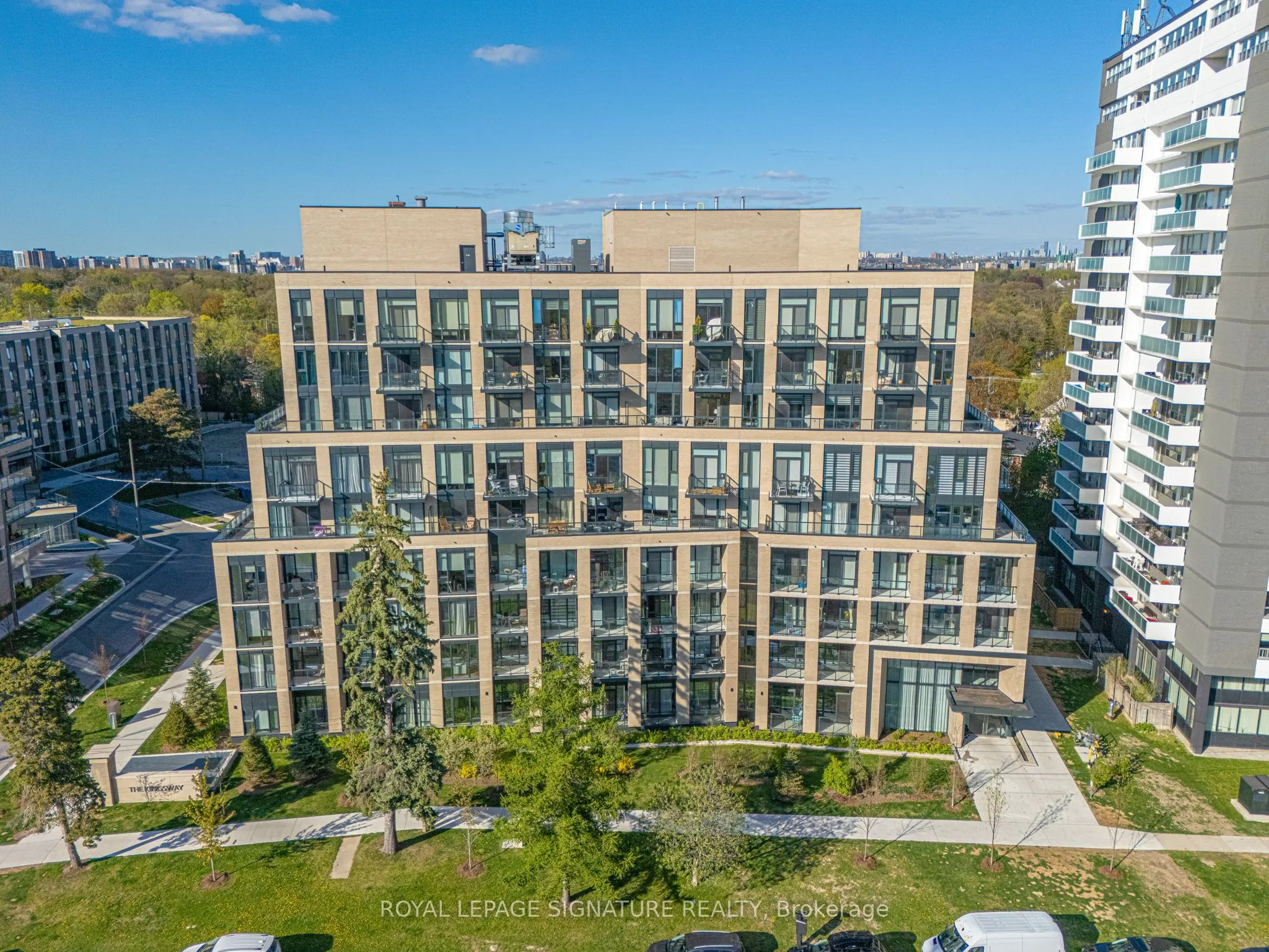 293 The Kingsway, #324