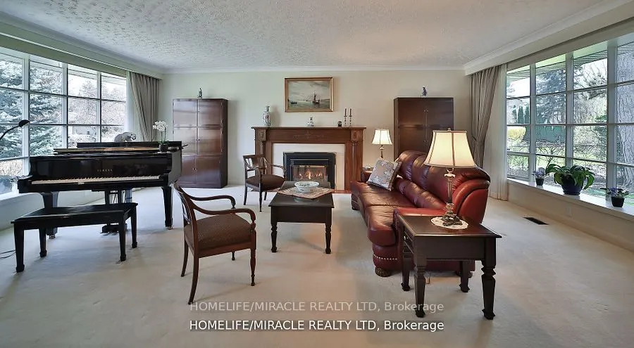 17 Ridgehill Drive