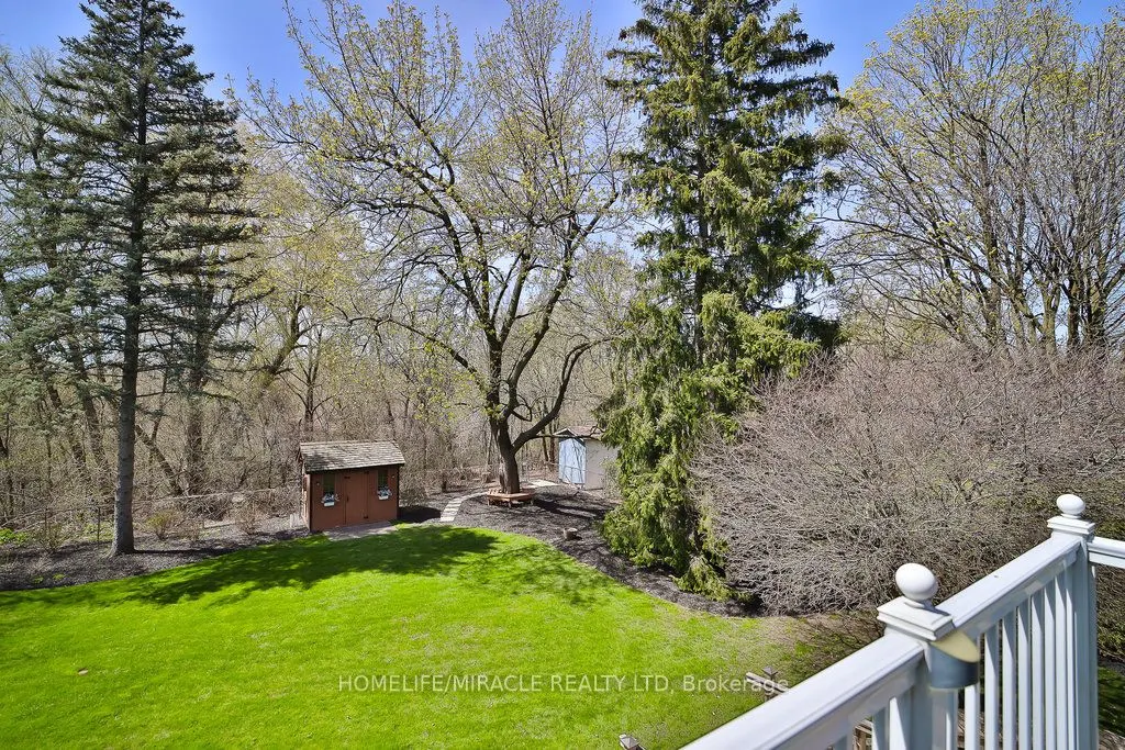17 Ridgehill Drive
