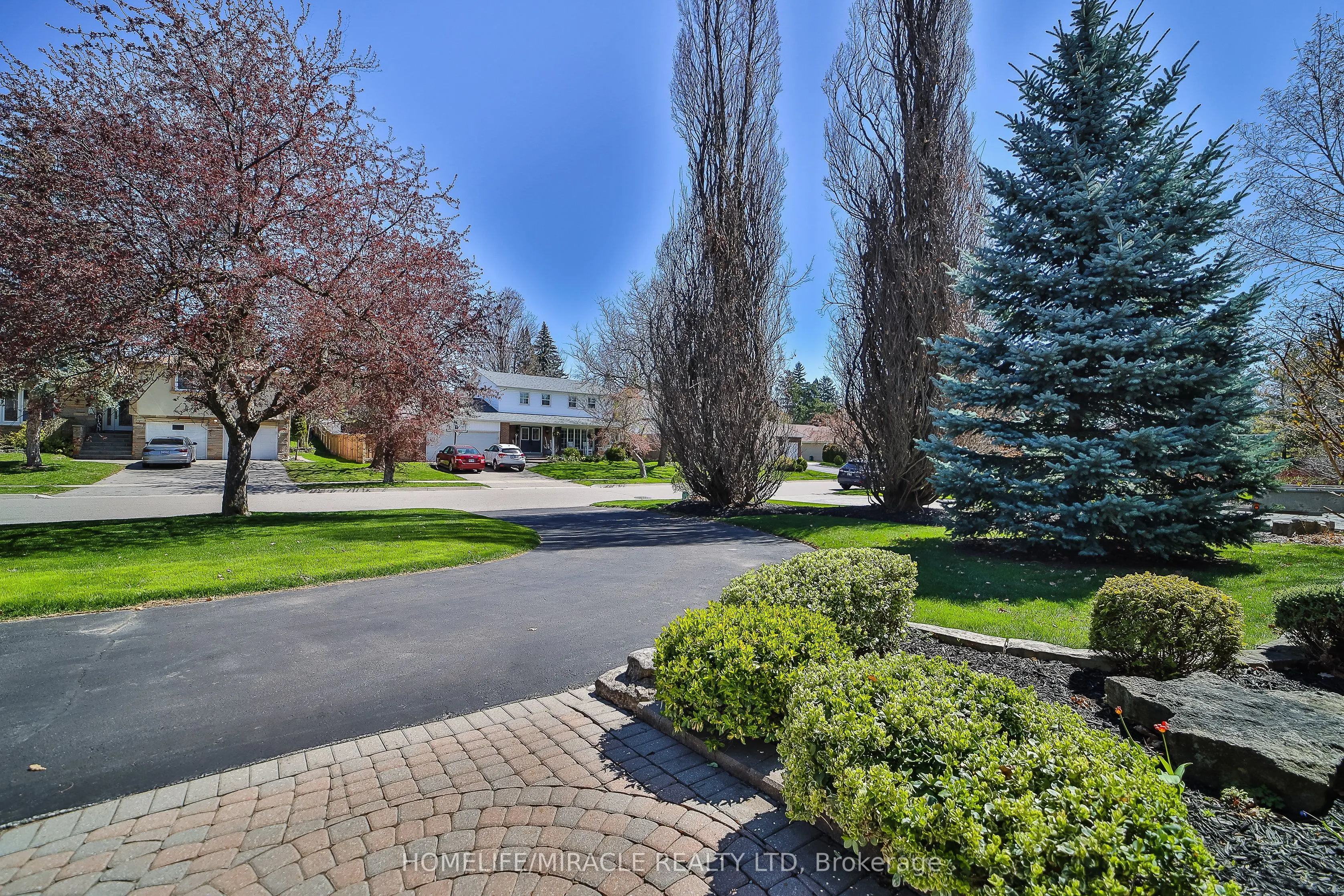 17 Ridgehill Drive