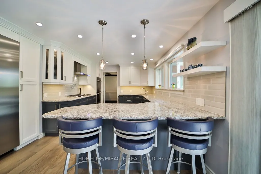 17 Ridgehill Drive