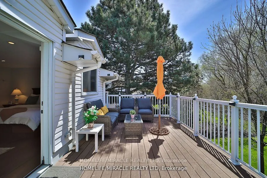 17 Ridgehill Drive