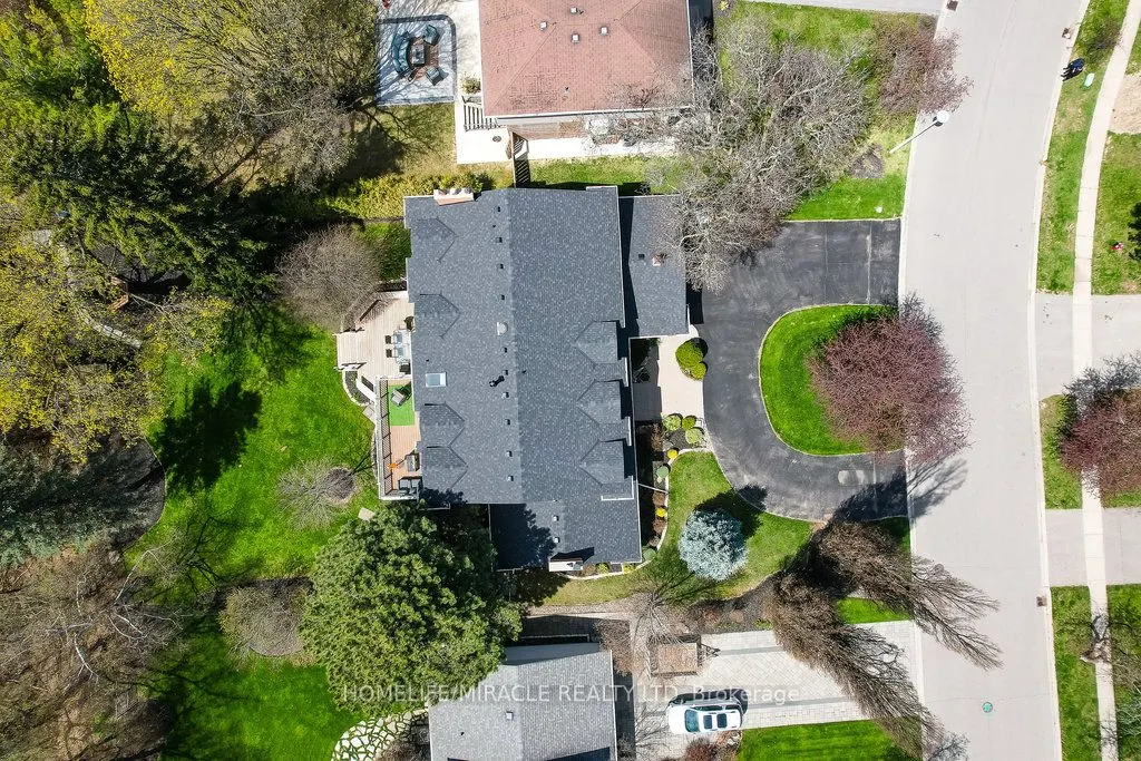 17 Ridgehill Drive