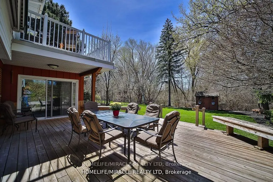 17 Ridgehill Drive