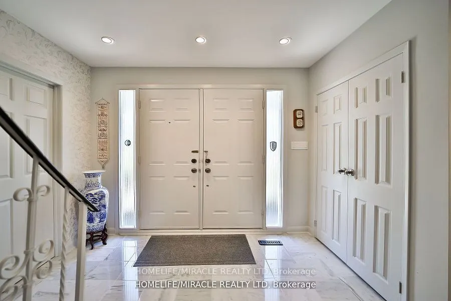17 Ridgehill Drive