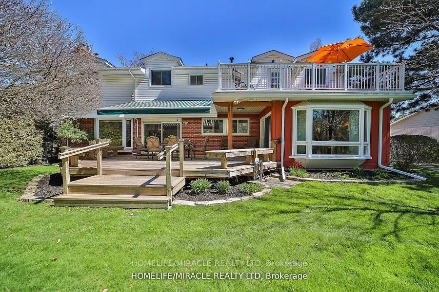 17 Ridgehill Drive