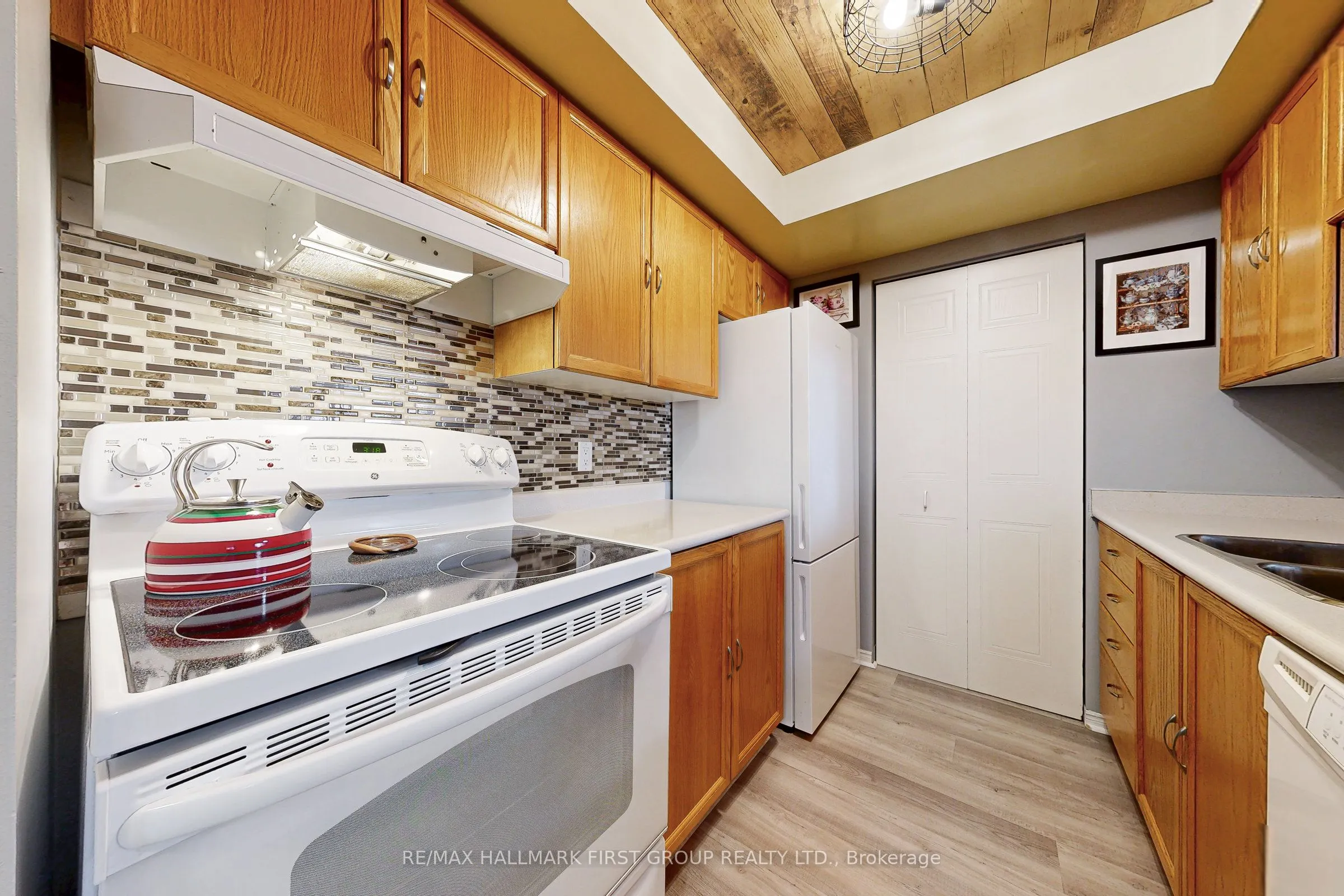 8351 McLaughlin Road S #218
