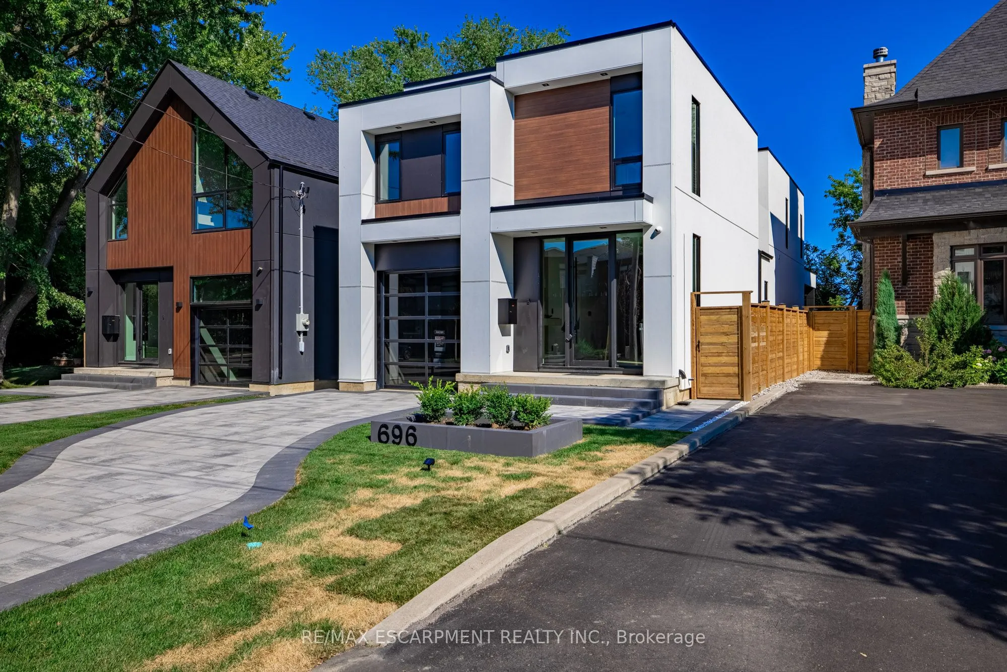696 Montbeck Crescent