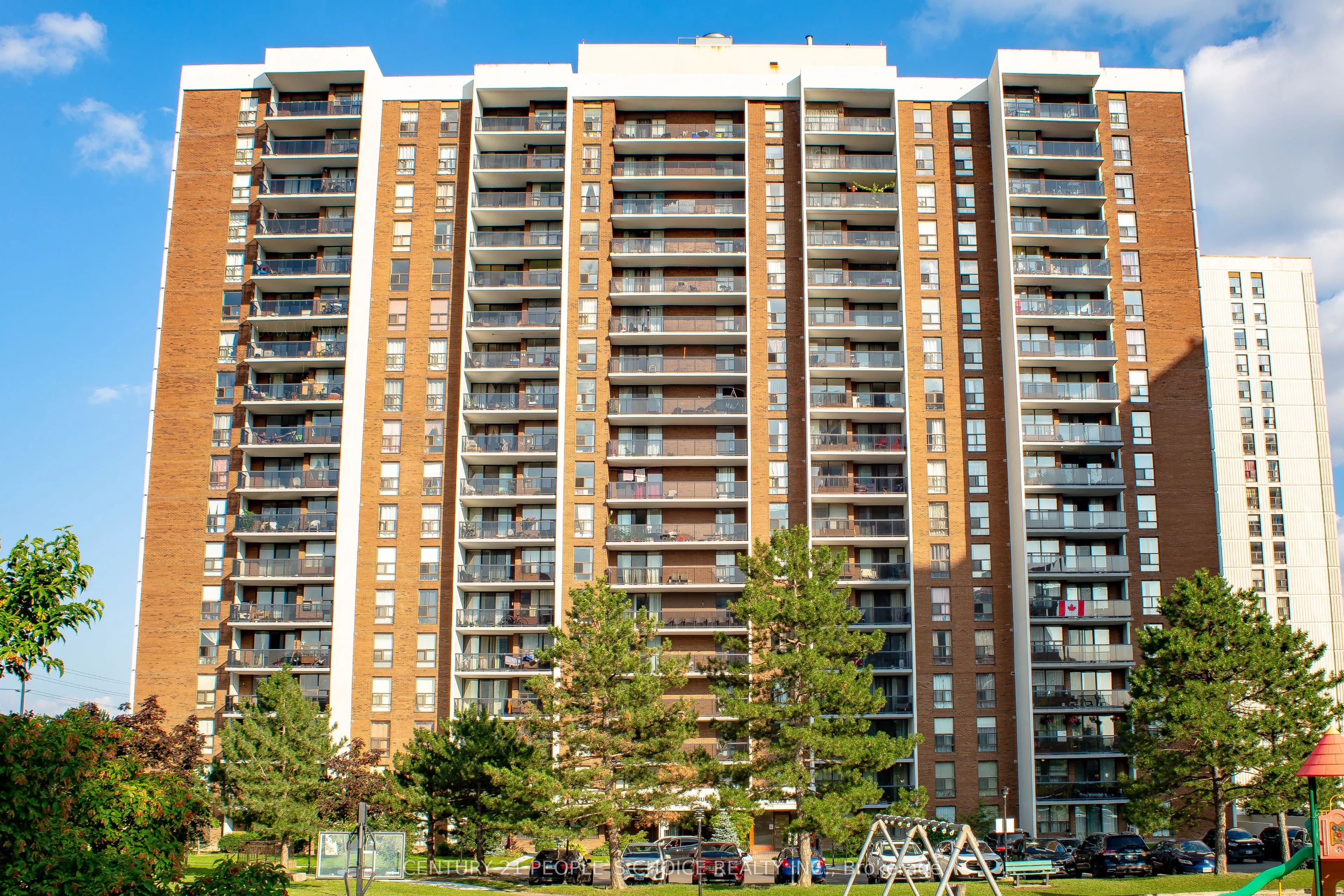 21 Knightsbridge Road, #907