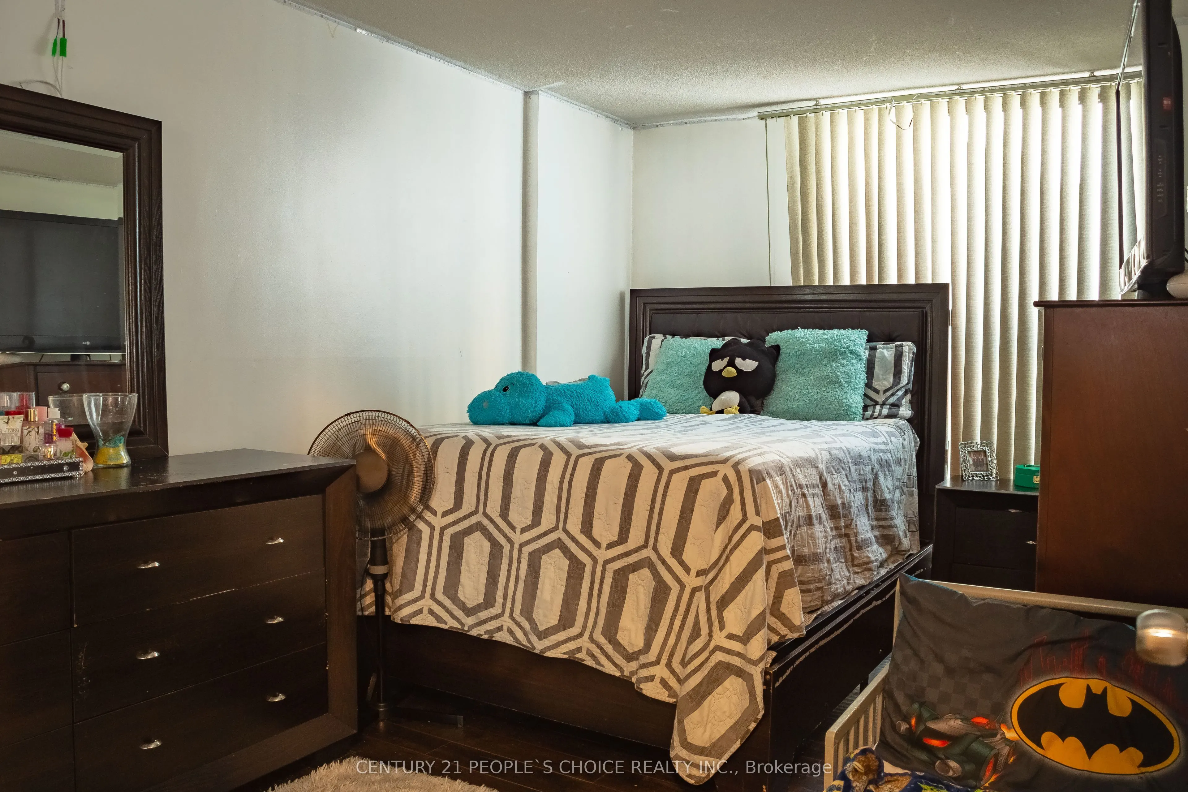 21 Knightsbridge Road, #907