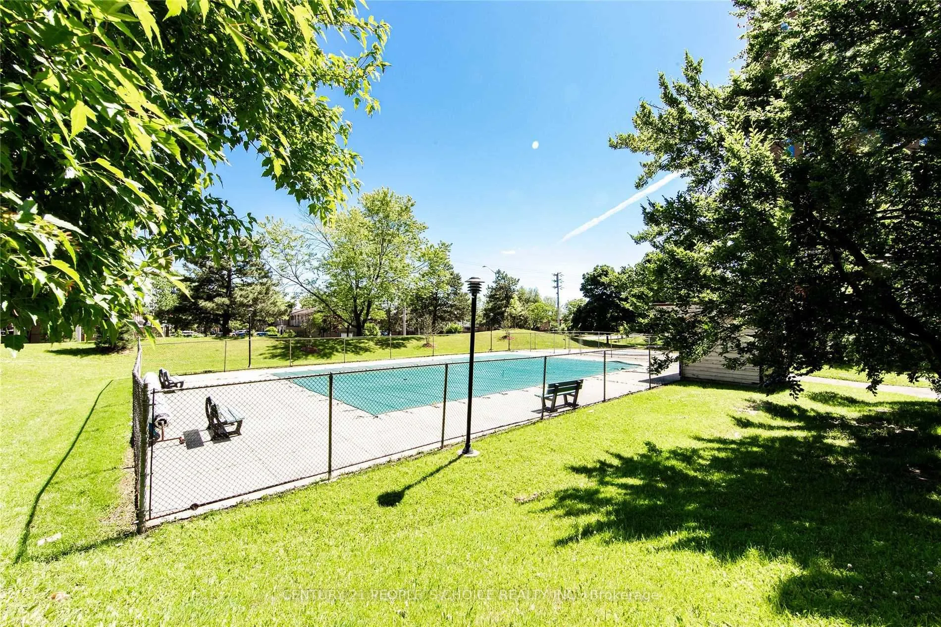 21 Knightsbridge Road, #907