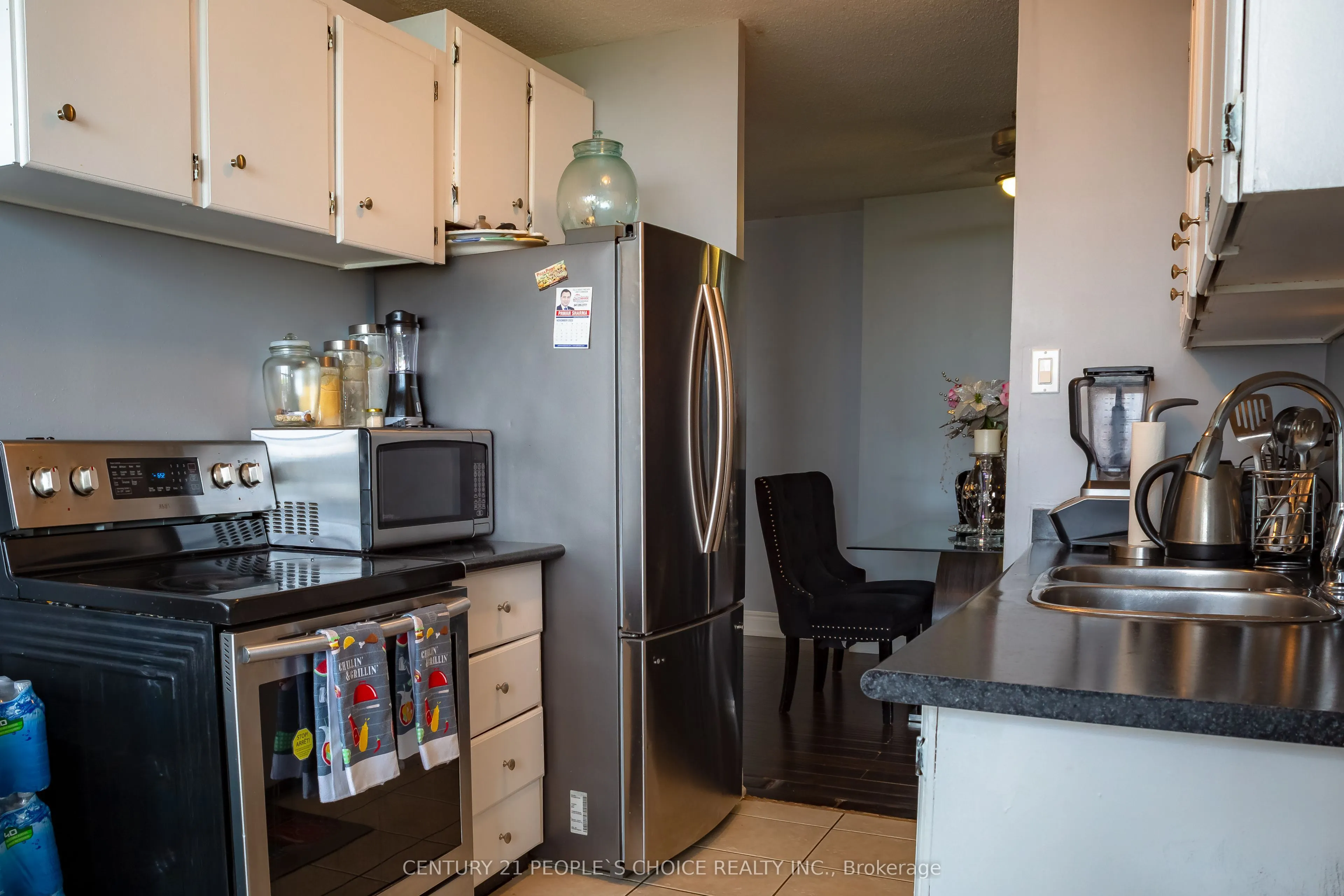 21 Knightsbridge Road, #907