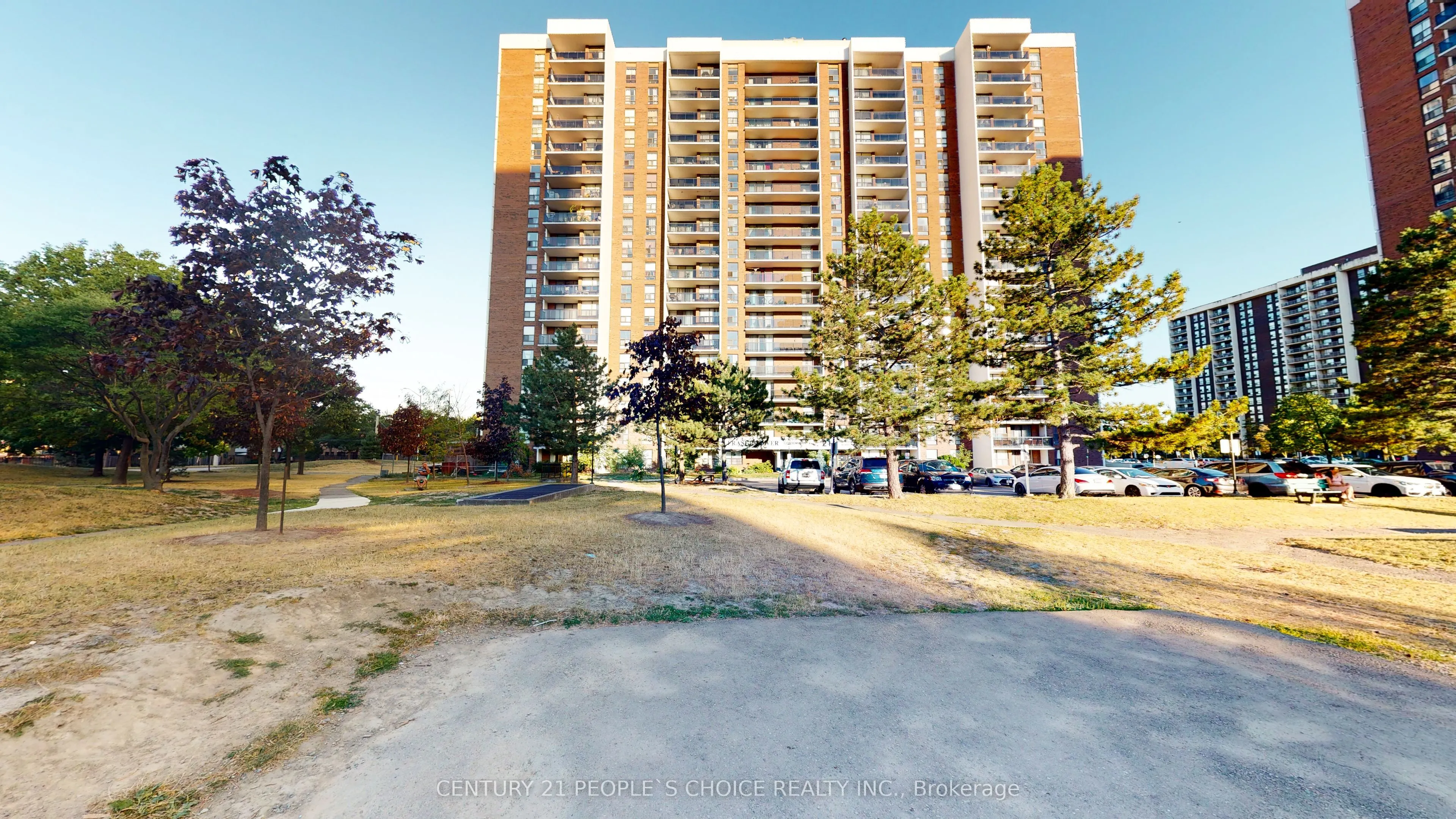 21 Knightsbridge Road, #907