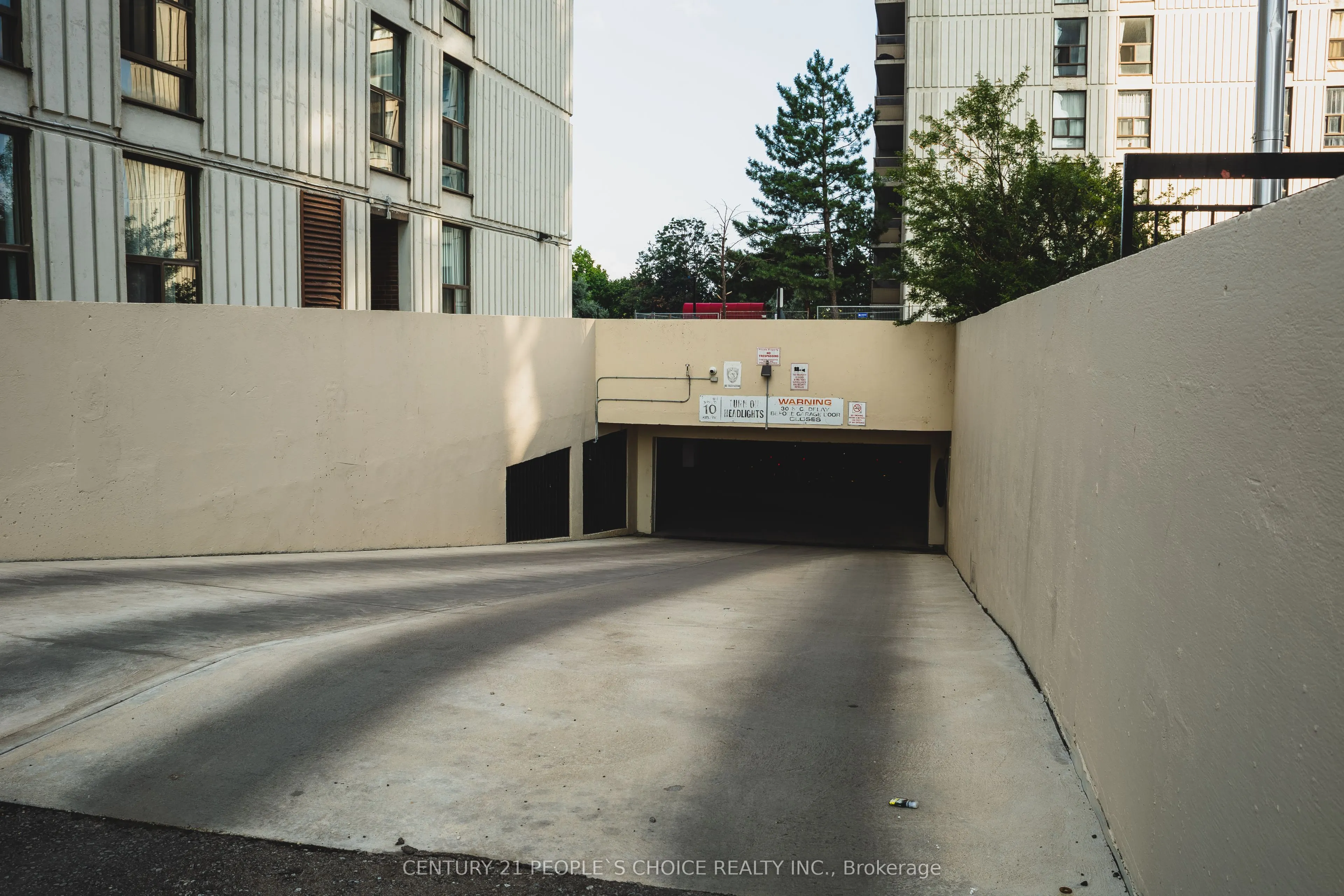 21 Knightsbridge Road, #907