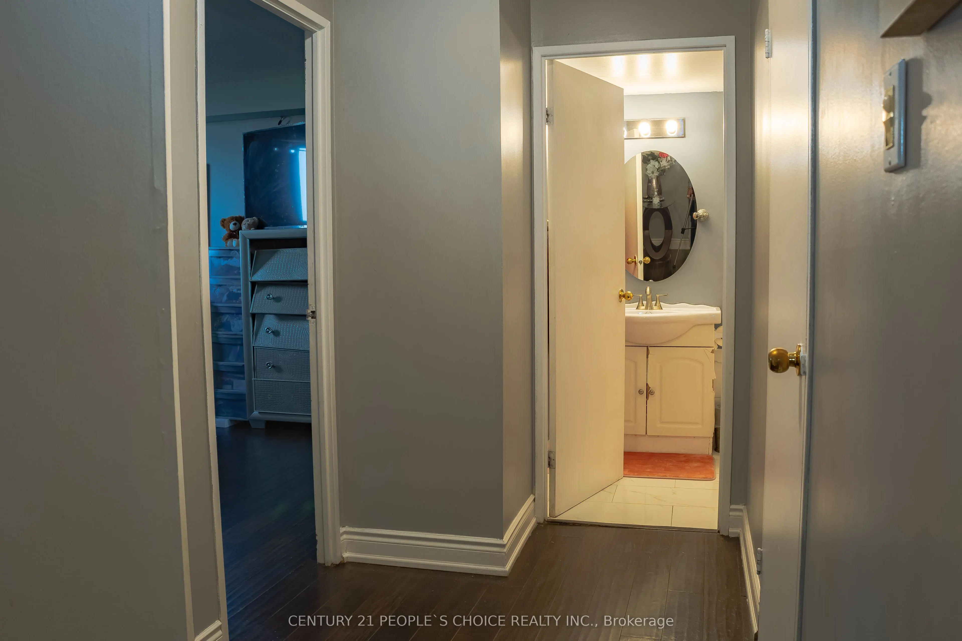 21 Knightsbridge Road, #907