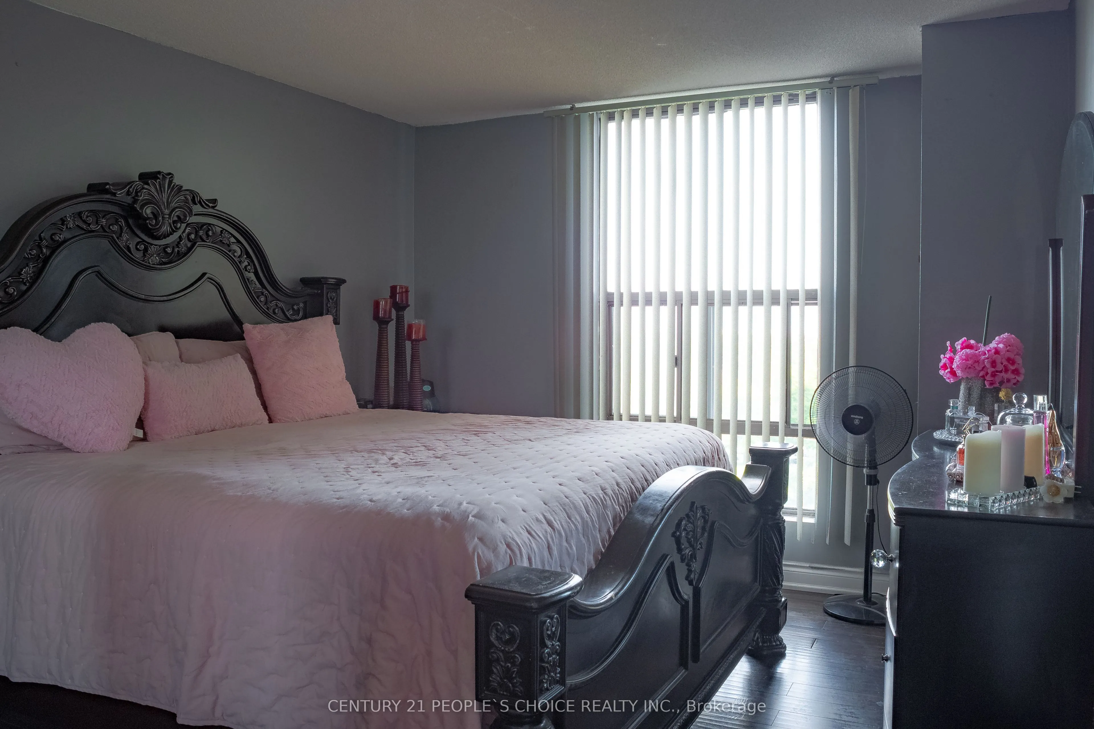 21 Knightsbridge Road, #907