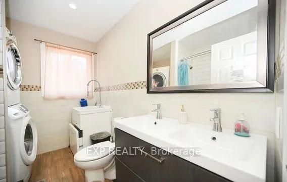 3 Moonstream Court, #3