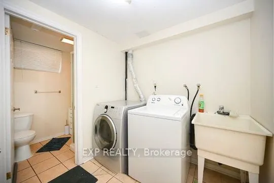3 Moonstream Court, #3