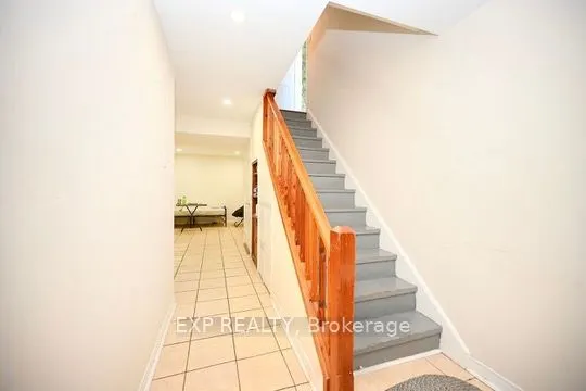 3 Moonstream Court, #3