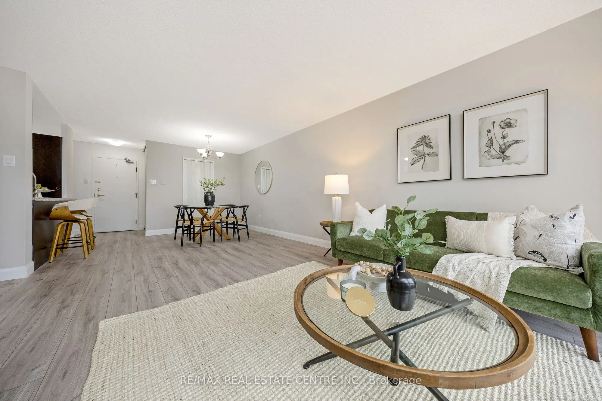 4185 Shipp Drive, #512