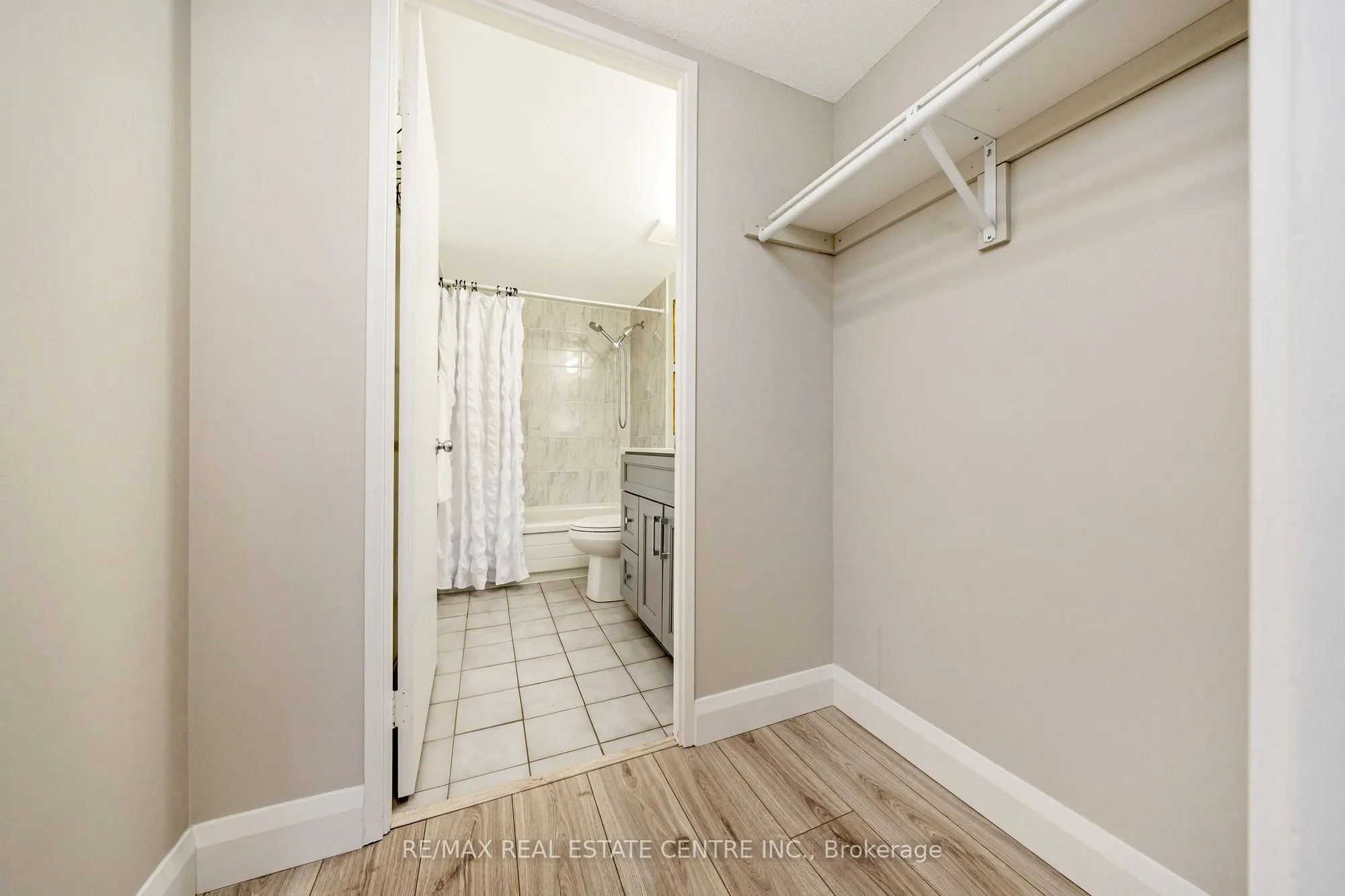 4185 Shipp Drive, #512