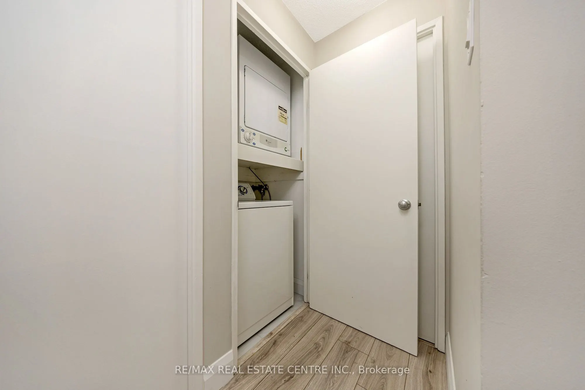 4185 Shipp Drive, #512